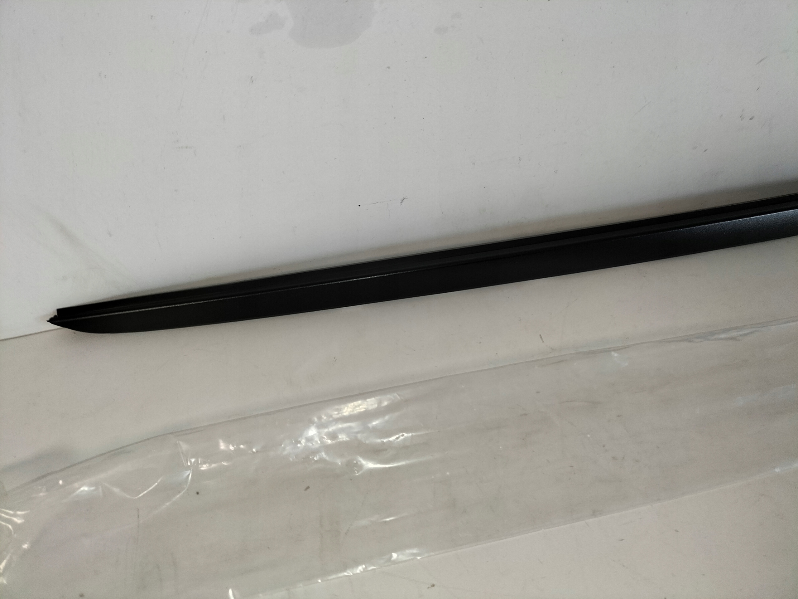 moulding windows przedniej czolowej right vertical KIA CEED III 18