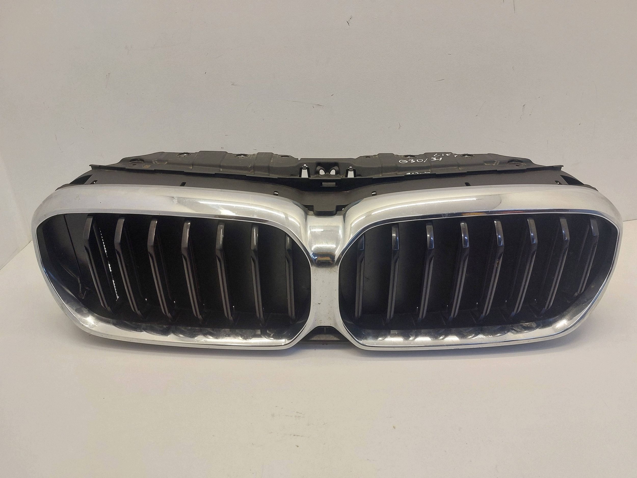 BMW 5 G30 G31 LIFT 20r-> Grill luftführung salberk Nieren 187156-10