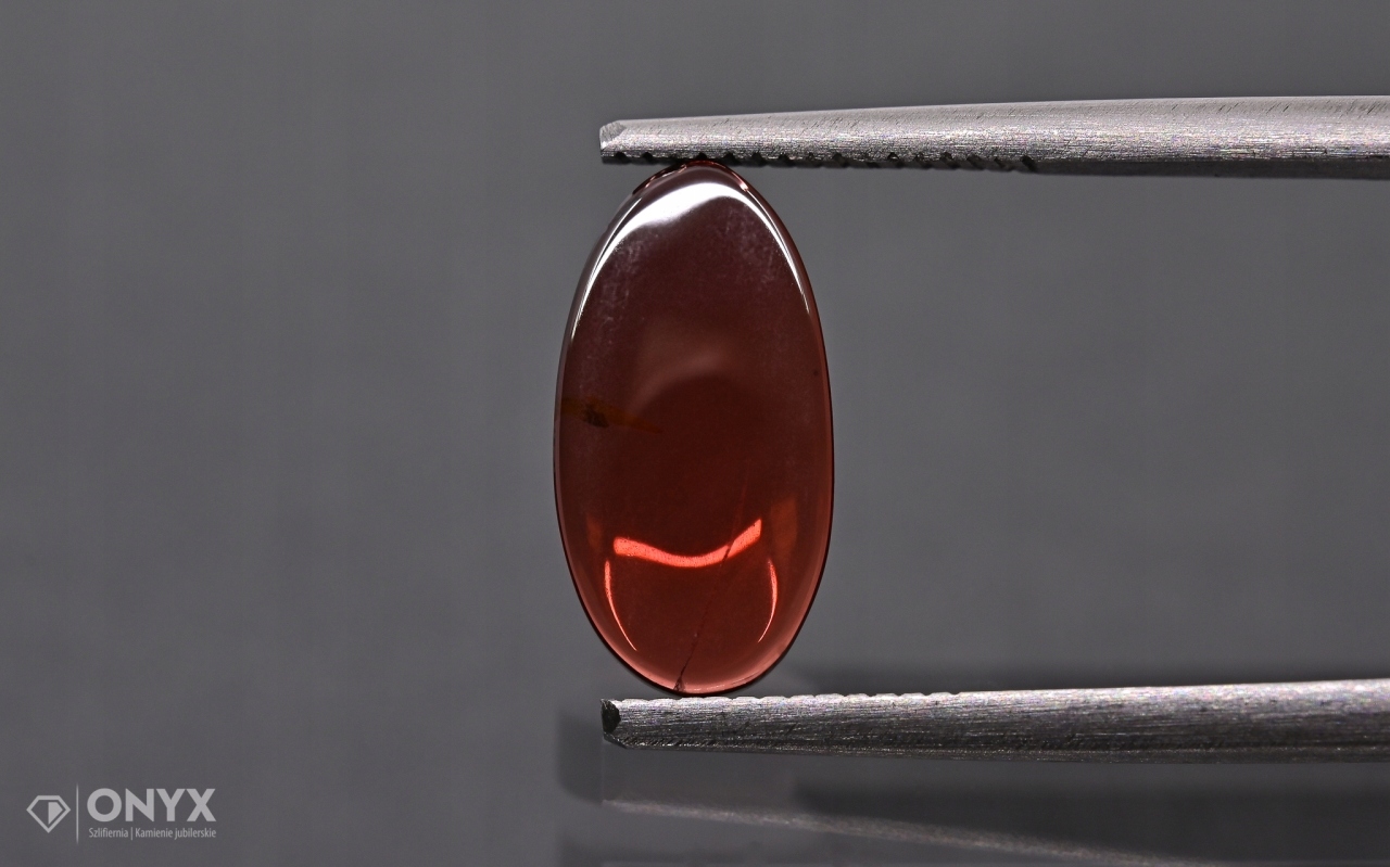 Granátové jablko Almandyn dlaždice konvexní nepravidelná 12x6,2