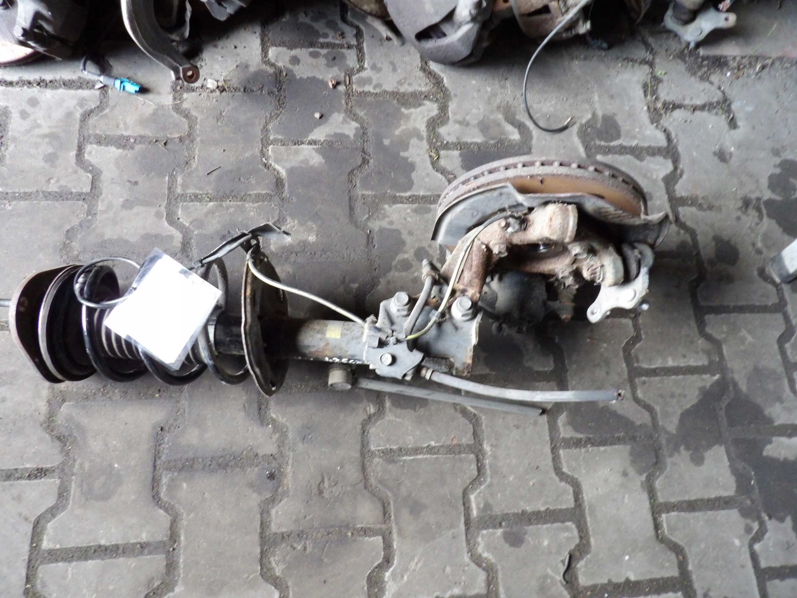 Toyota Corolla E15 1,6 swing sususpension front right