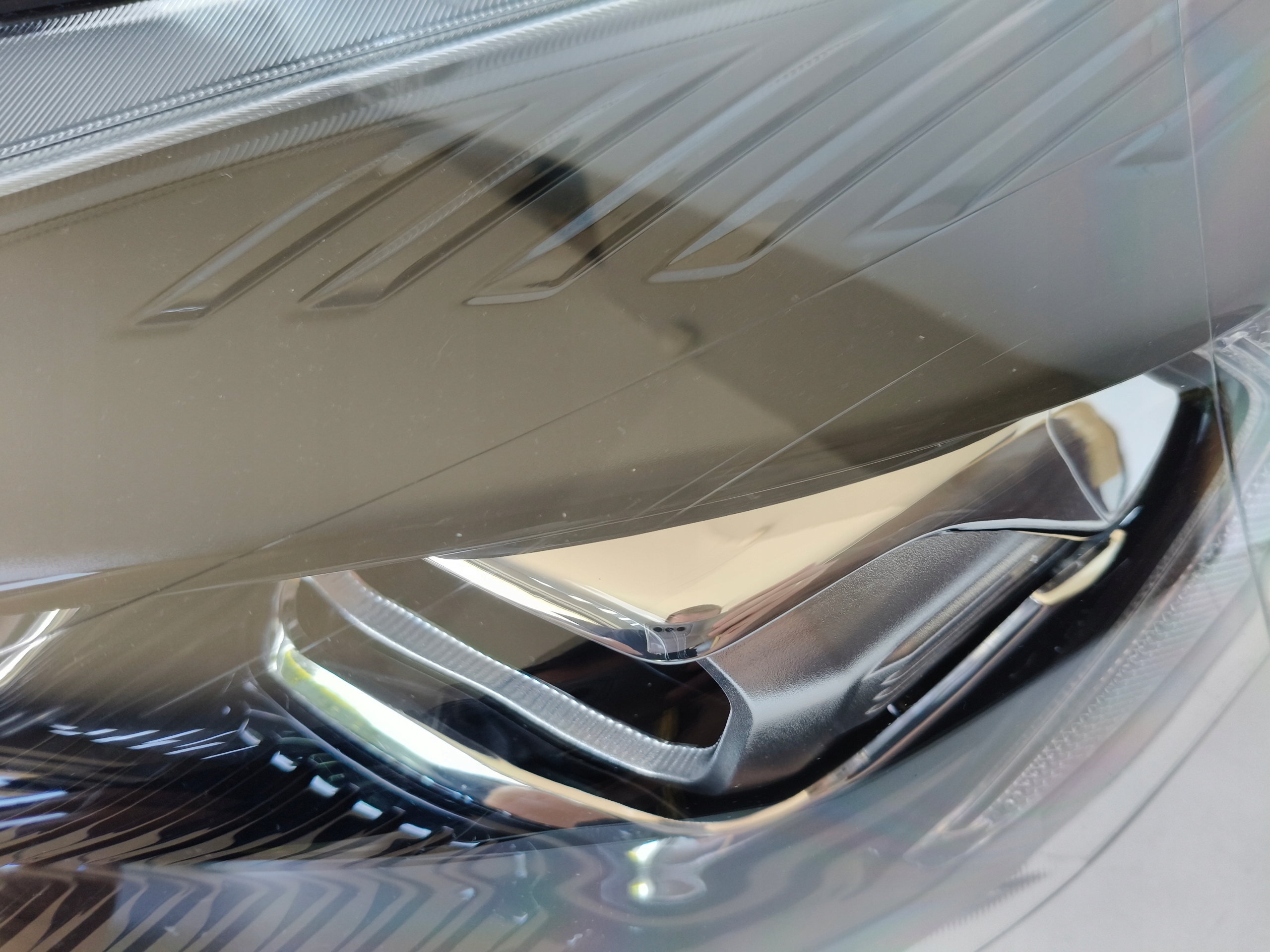 light left REFLEKTOR FORD KUGA MK2 16- LIFT ST CIEMNA XENON LED positioning