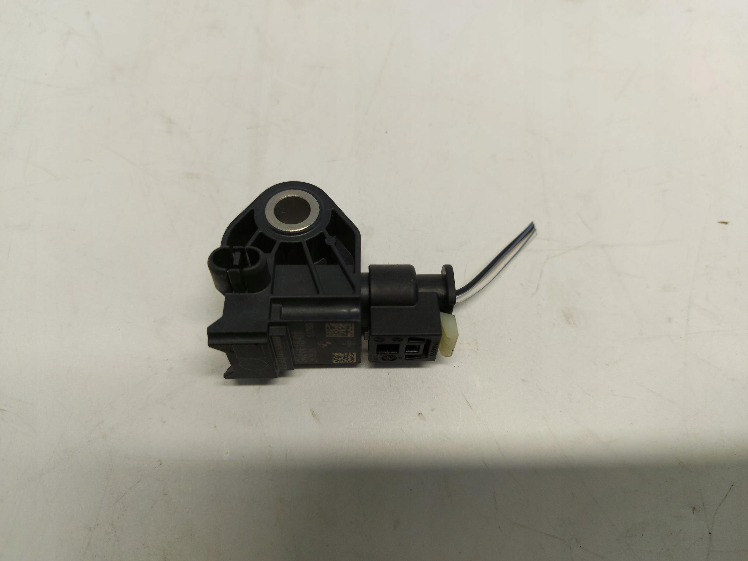 BMW iX1 X1 U11 impact sensor airbag 9496815