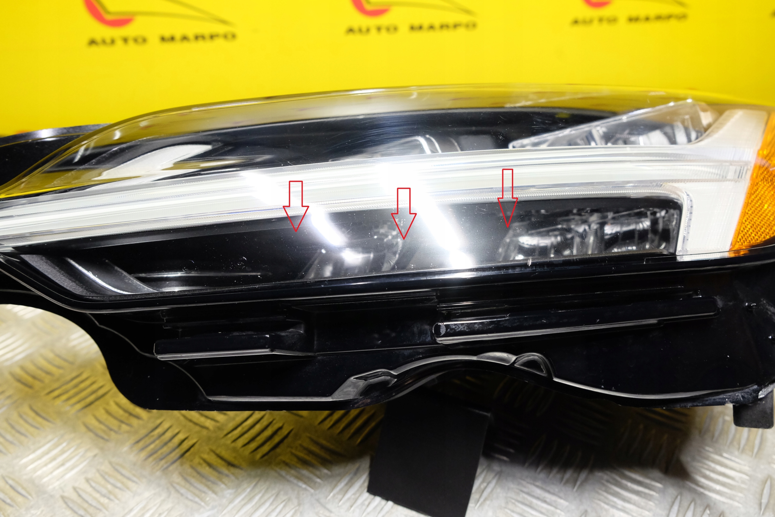 VOLVO S60 V60 2018- REFLEKTOR LAMPA MID LED L USA Typ samochodu 4x4/SUV Samochody osobowe