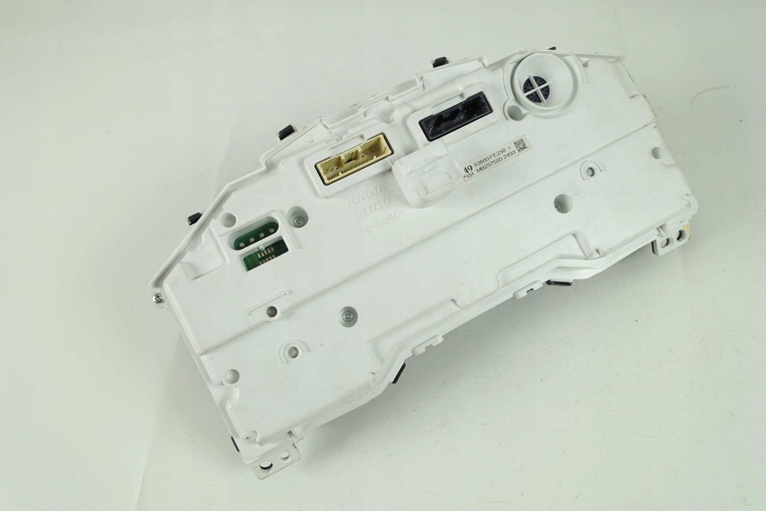 dials display dials TOYOTA COROLLA E21 83800-FE250 MB257550-2493 EU