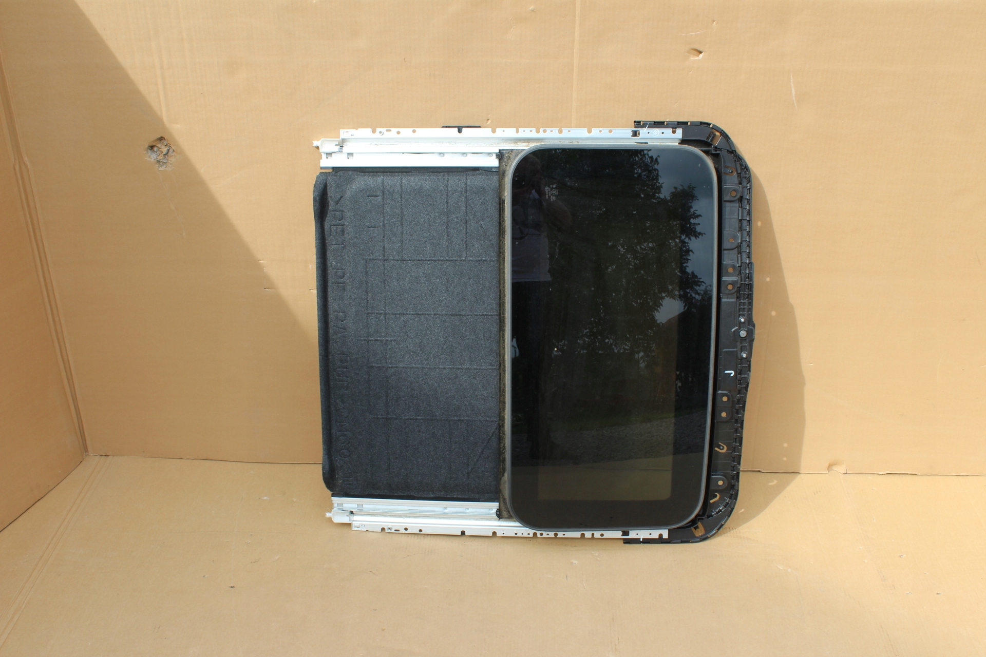 Szyberdach INFINITI Q50S Q50