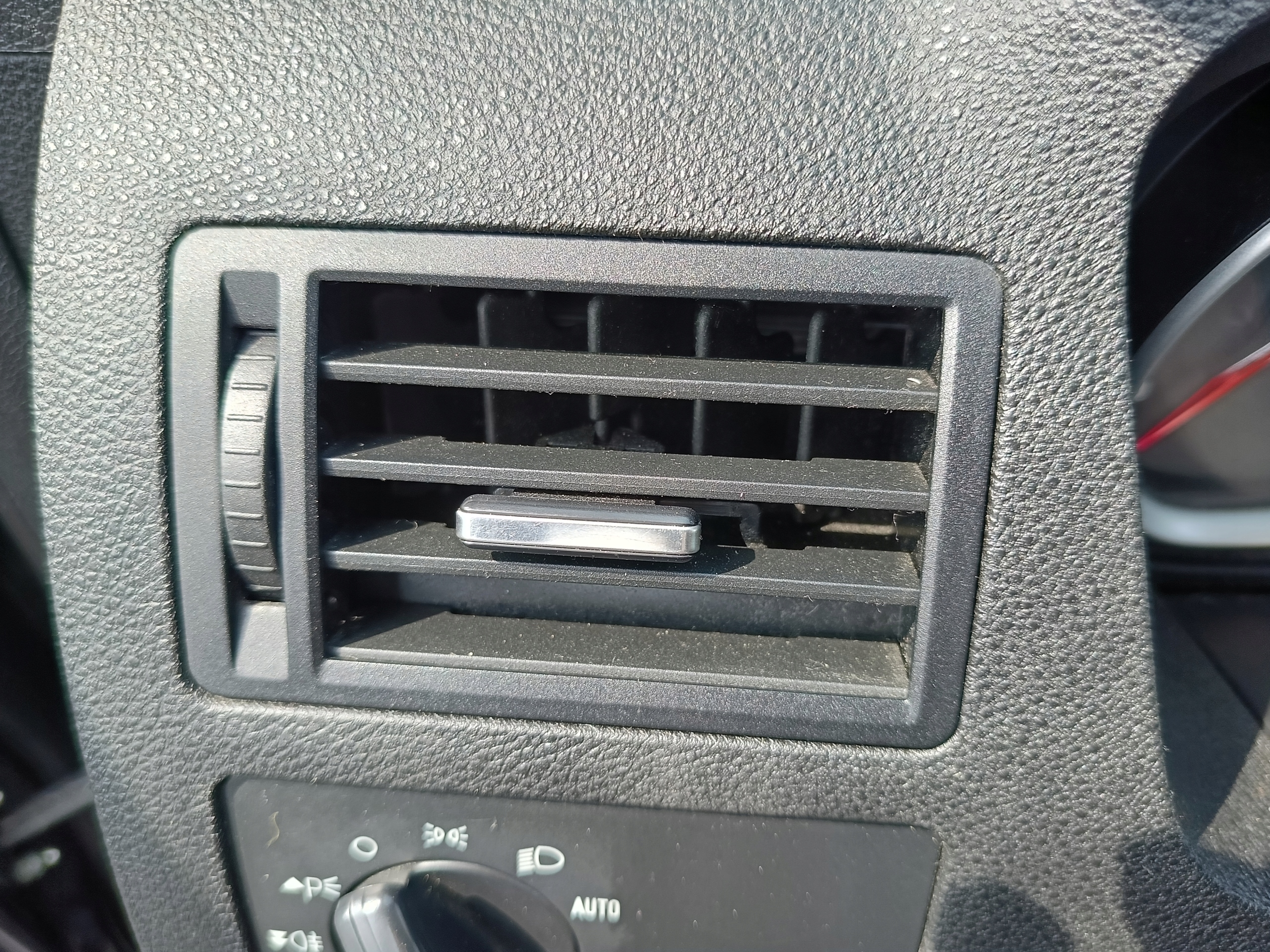 Ford C-MAX FL 07-11 grid air conditioning devices air left driver´s