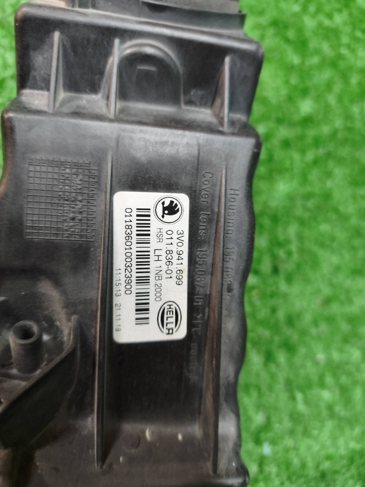 fog light left front SKODA SUPERB III 15- NR.H225