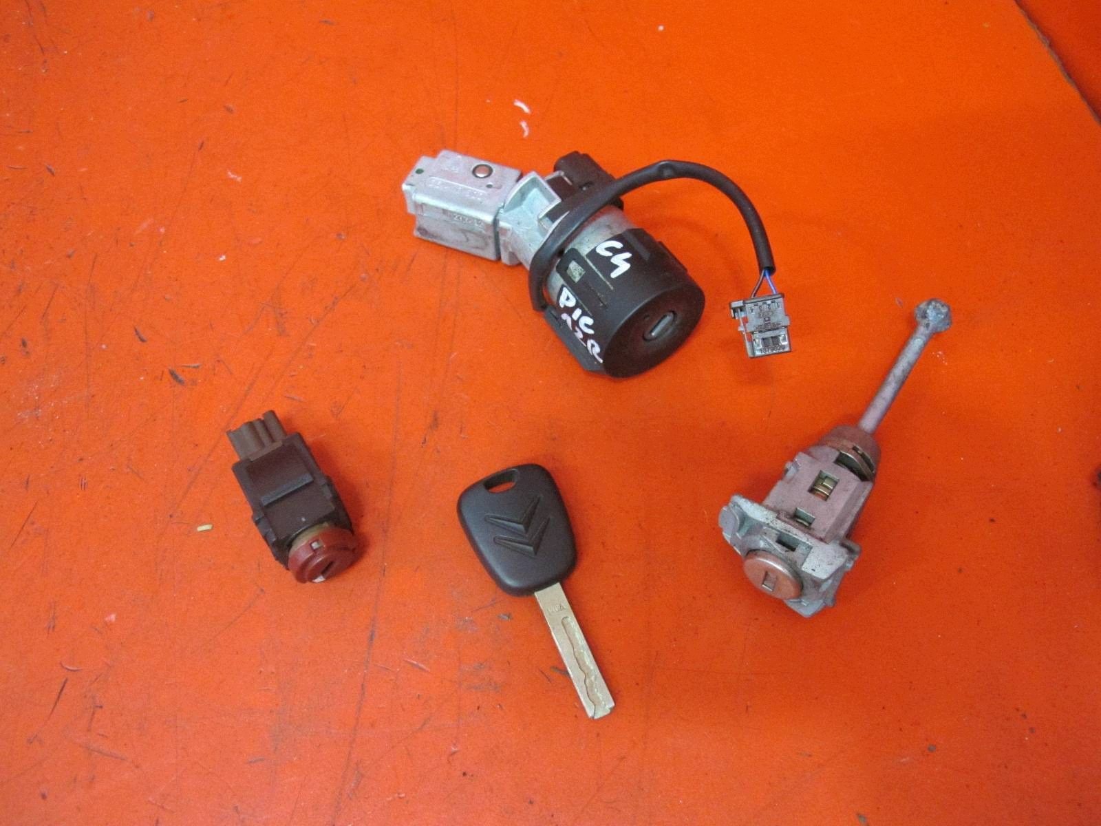 CITROEN C4 PICASSO and UA ignition key lock cylinder door left front KOMPLET