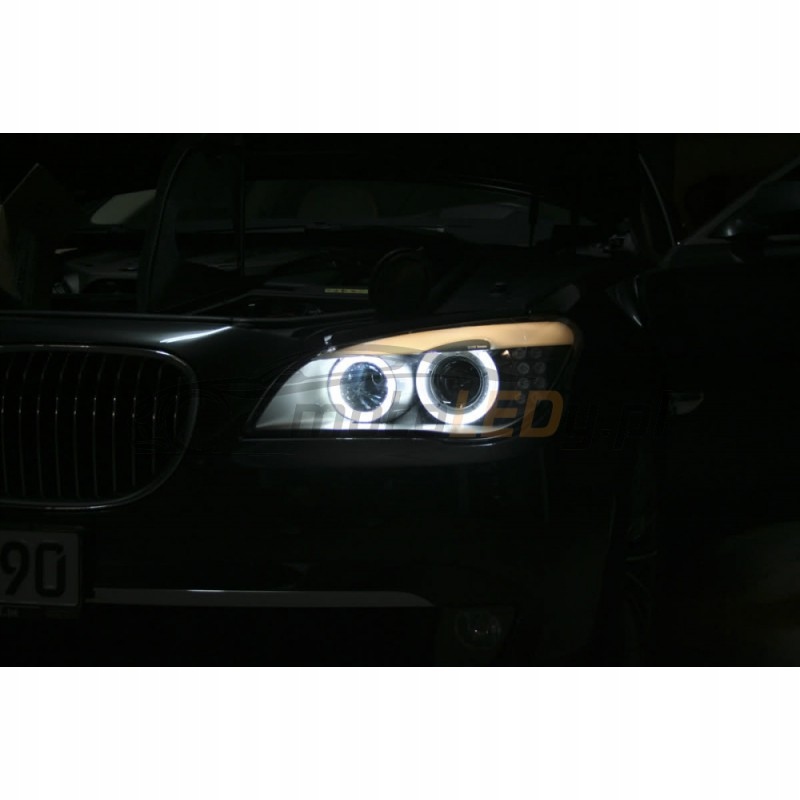 BMW E90, E91 Żarówki LED 12W do ringów BMW 2szt EAN (GTIN) 5901414681043
