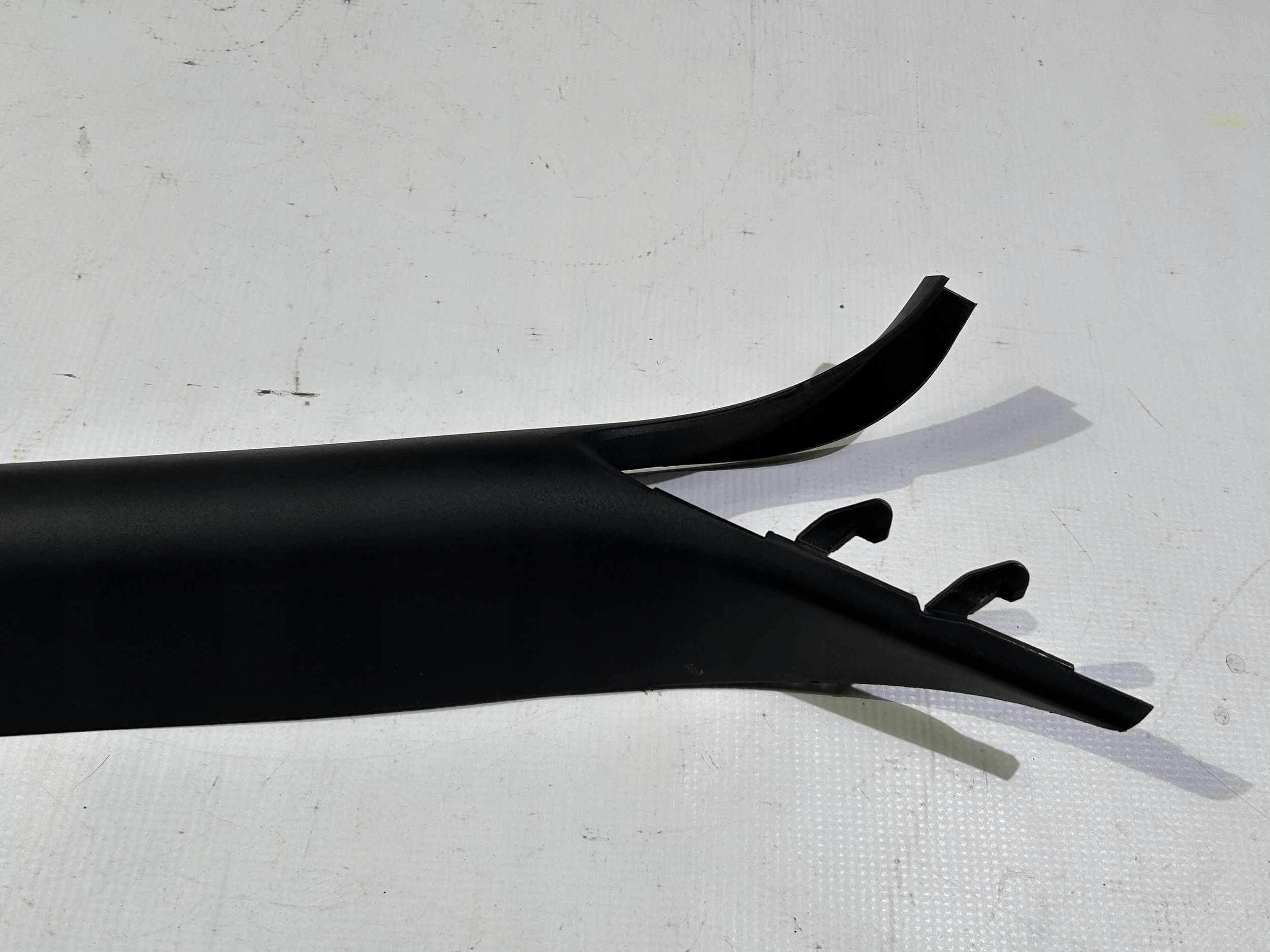 cover side slupka A right Ford Mustang cabrio 2010-2014r
