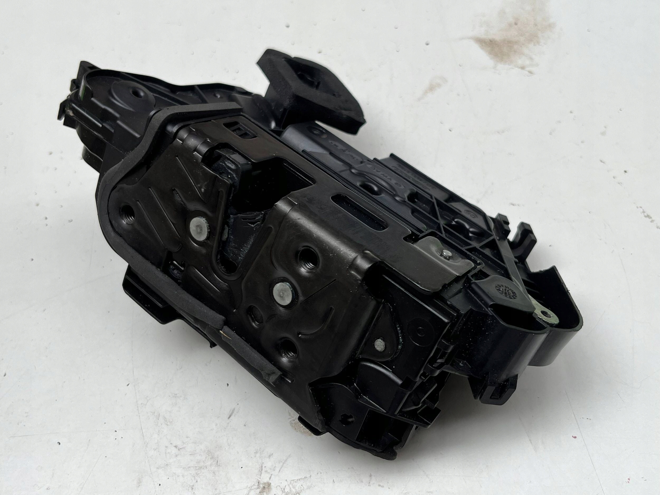 VOLKSWAGEN SEAT SKODA lock door left front 5TB837015B @M