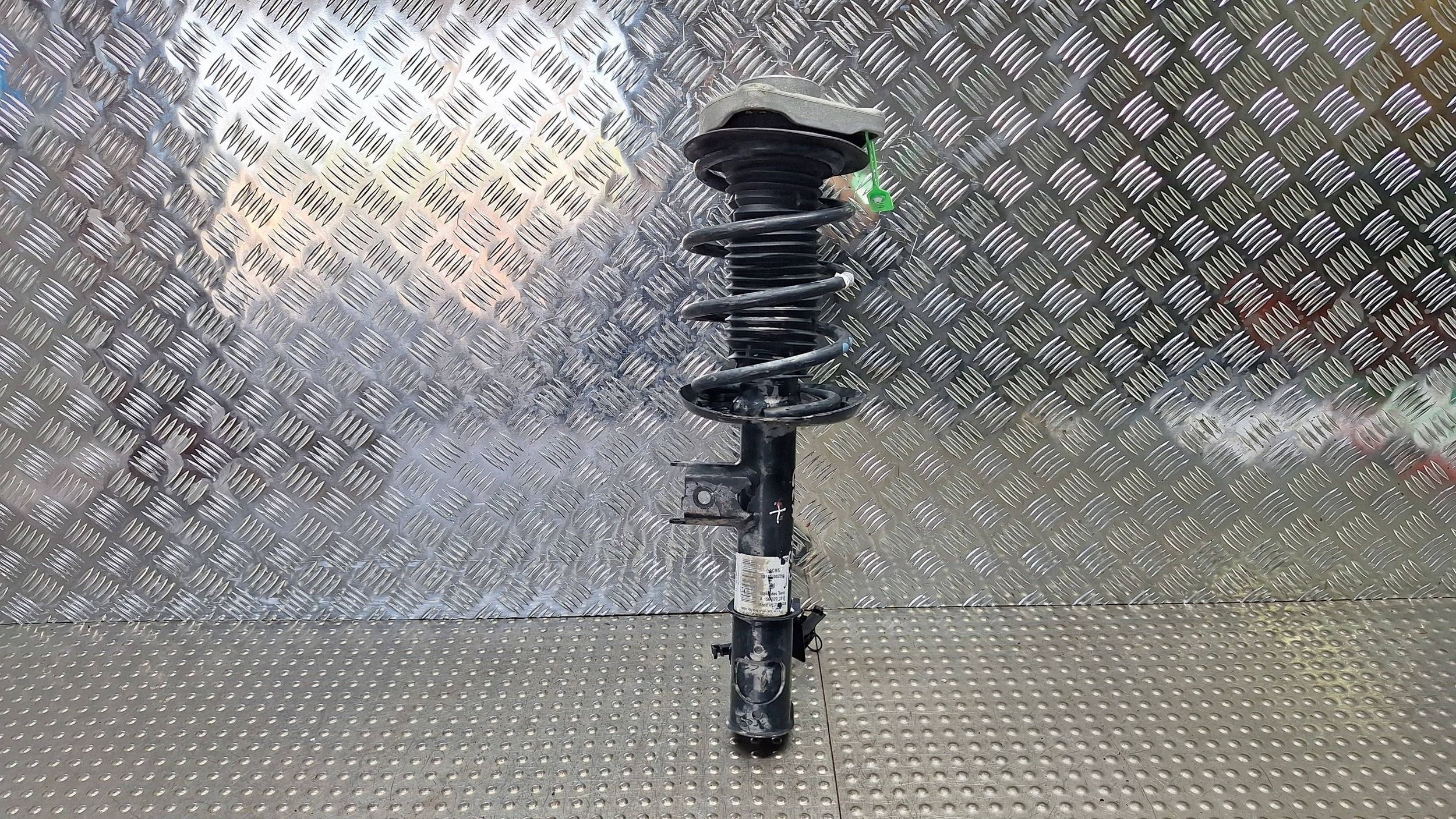 shock absorber right front A1563207813 MERCEDES GLA and X156 1.6 2.0 CGI 4MATIC