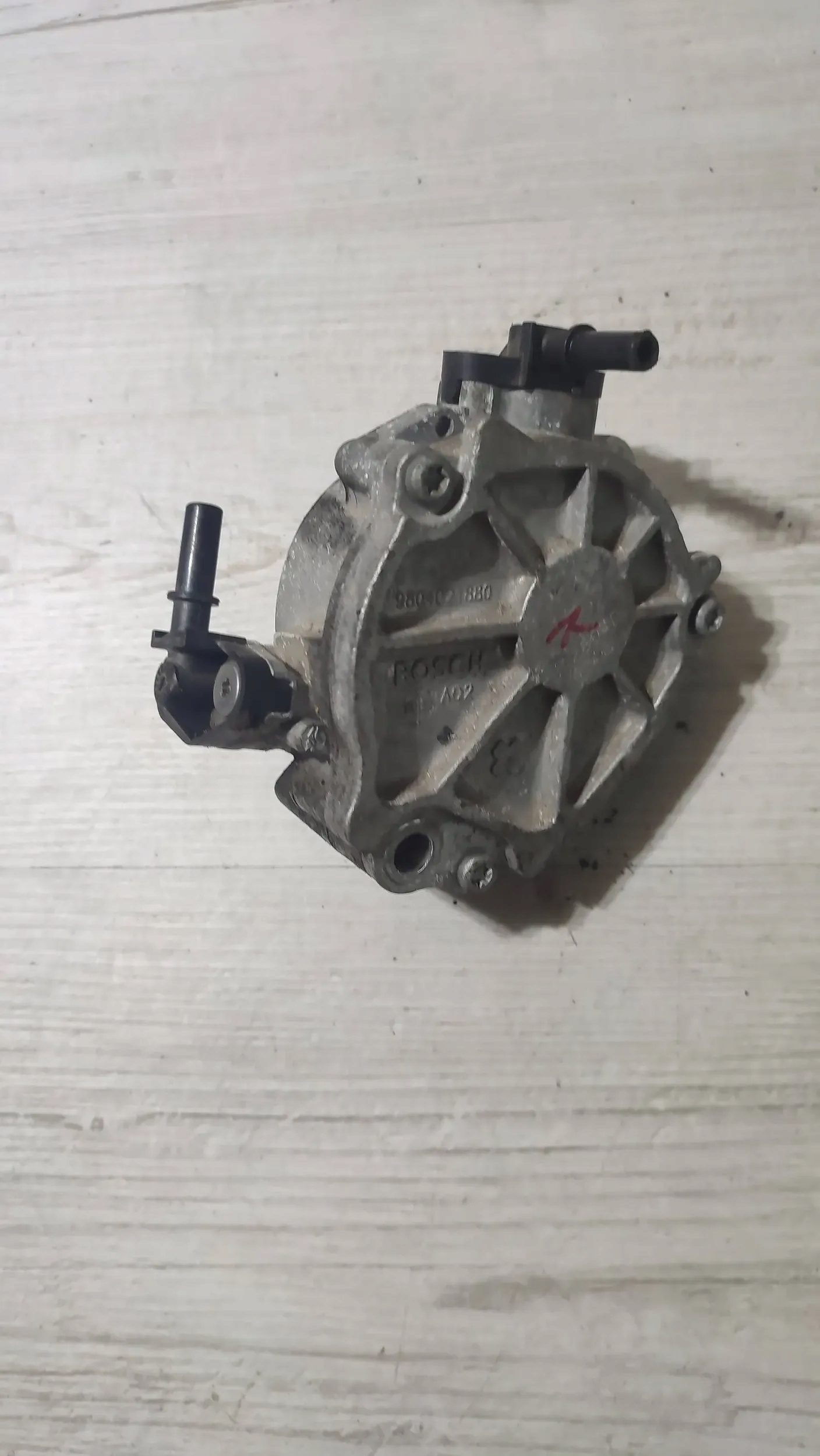 Mitsubishi ASX 18r. 1.6DiD pump vacual vacum