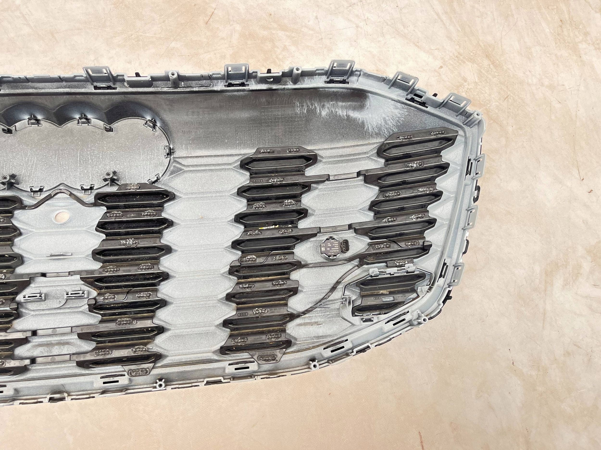 grille radiator GRIKLL front BIALY original AUDI E-TRON 85H853653A