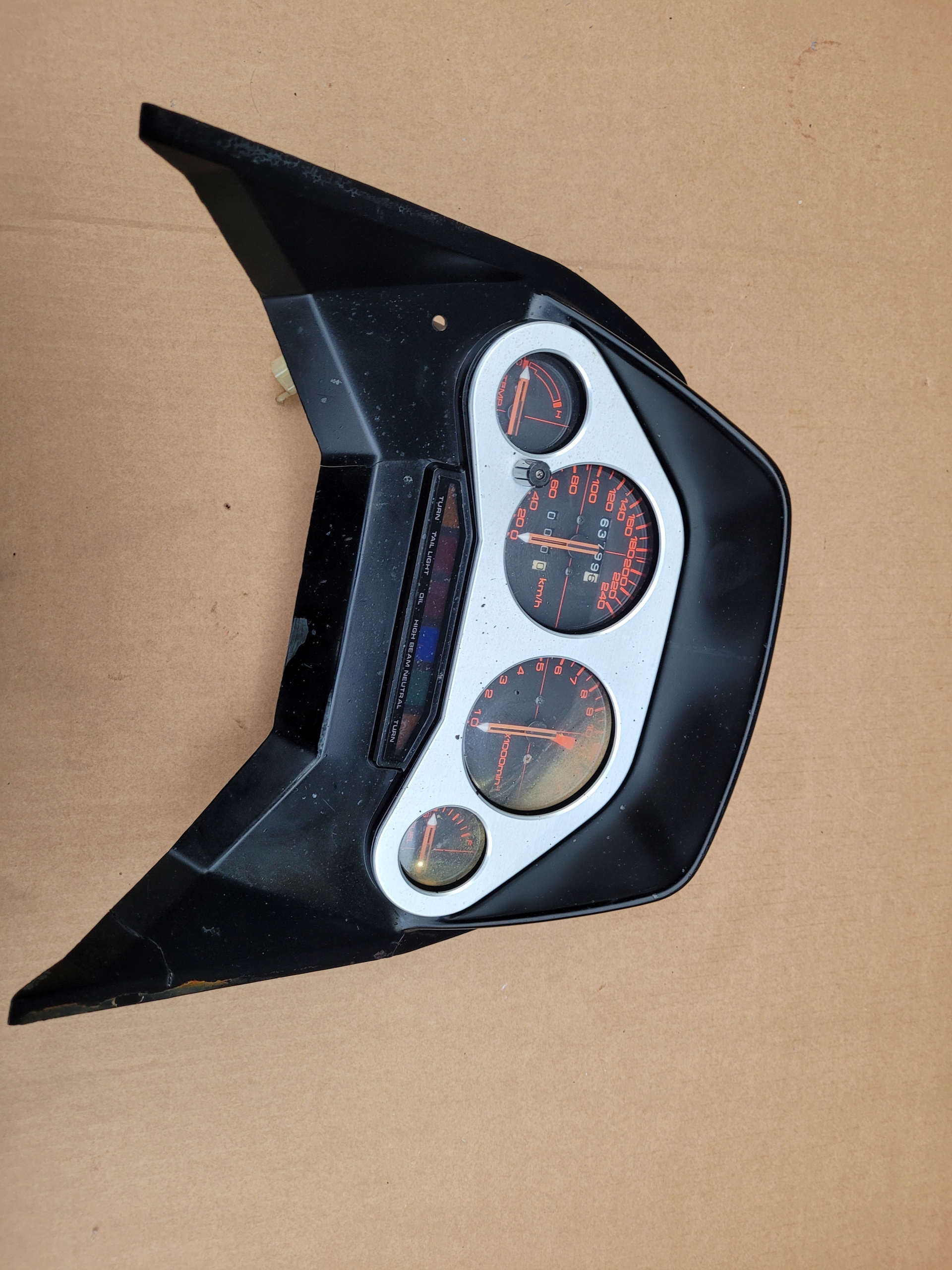 Honda VF 750 F RC 15 счетчик консоль