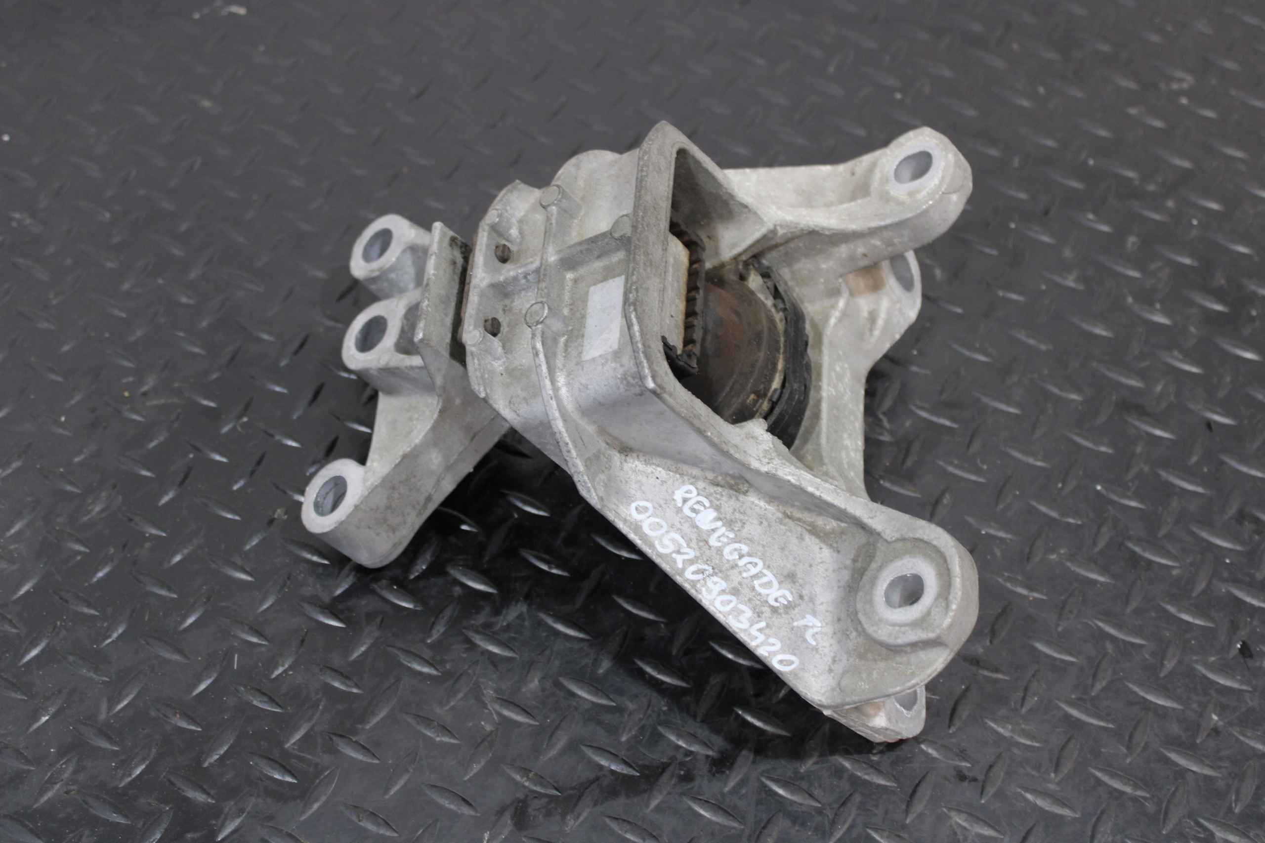 holder engine mount JEEP RENEGADE LIFT 00520903420