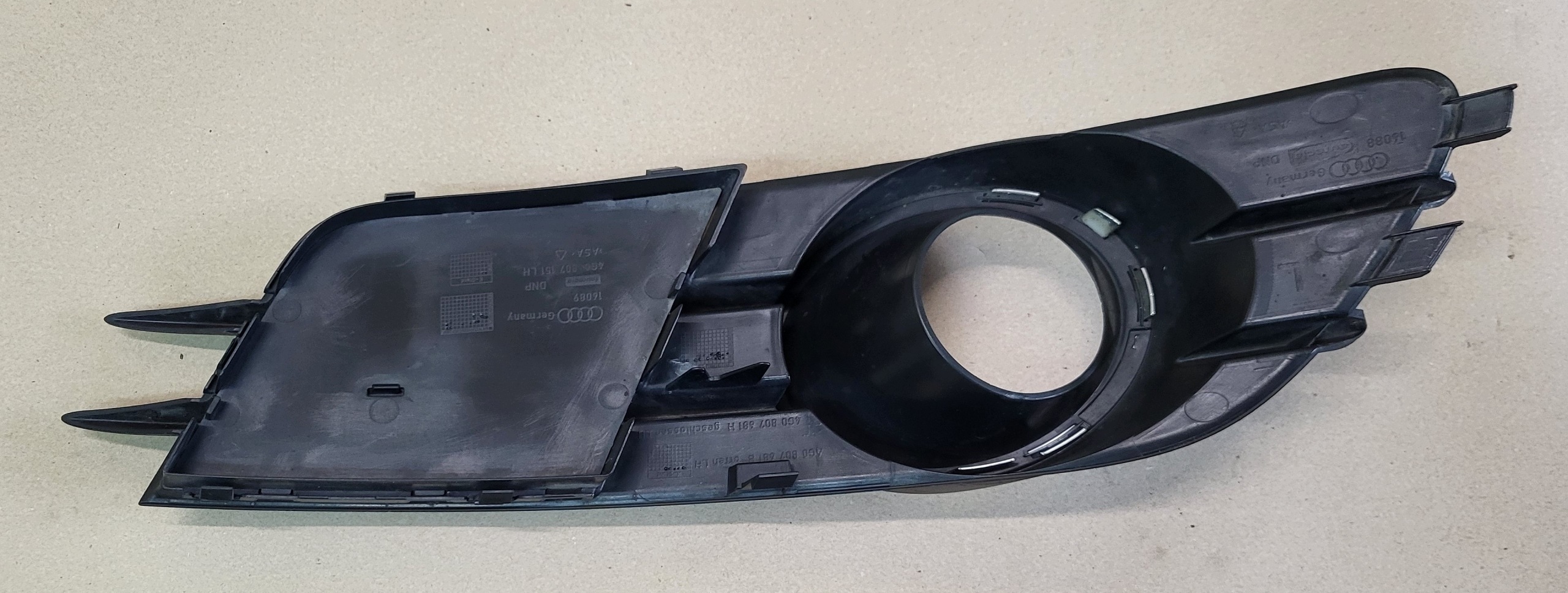 grid of a bumper front PREKLADgrill left front DEKOR CHROM AUDI A6 C7 4G 4G0807151