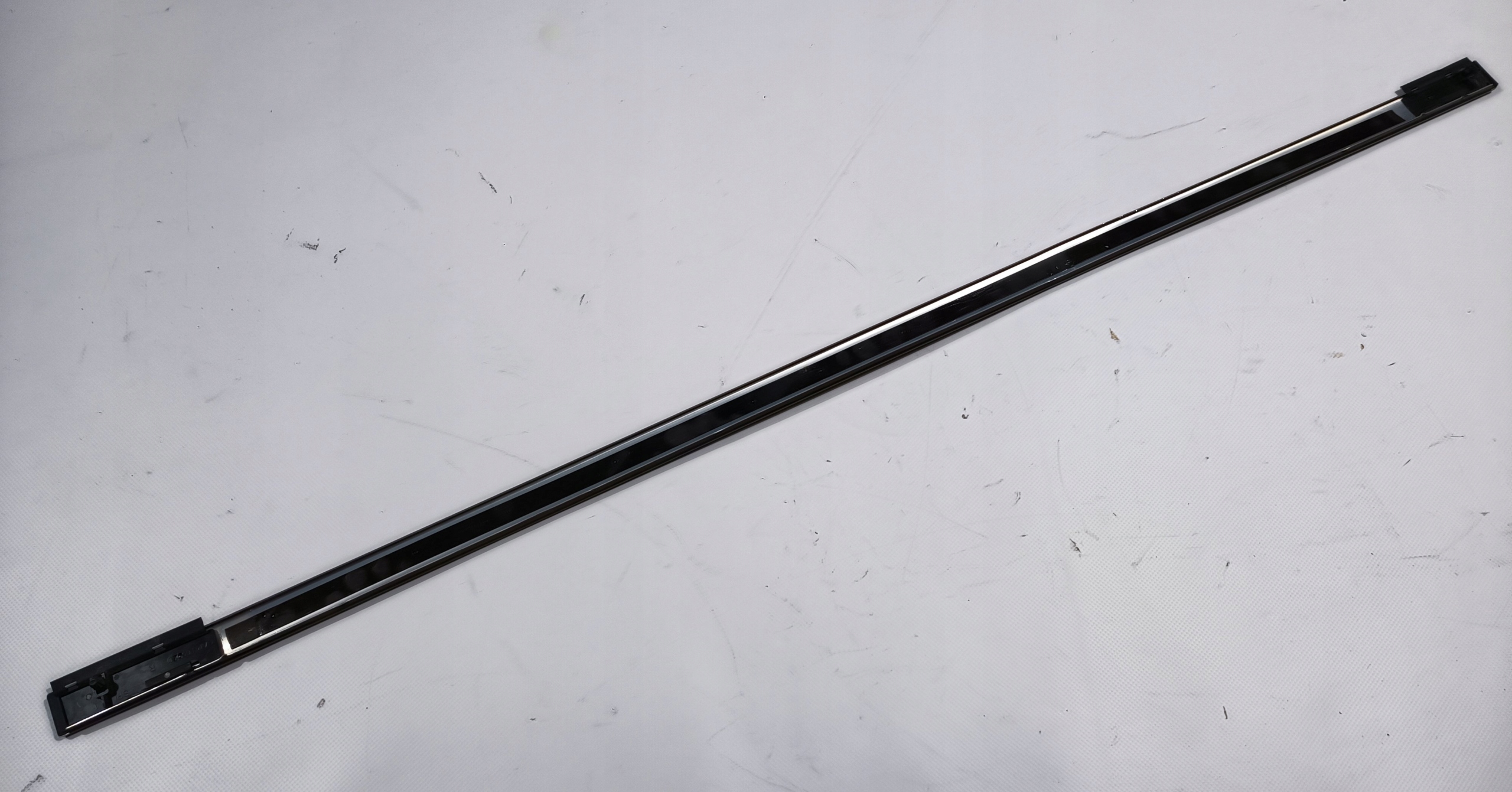 moulding door right rear part upper Ford Flex 2011