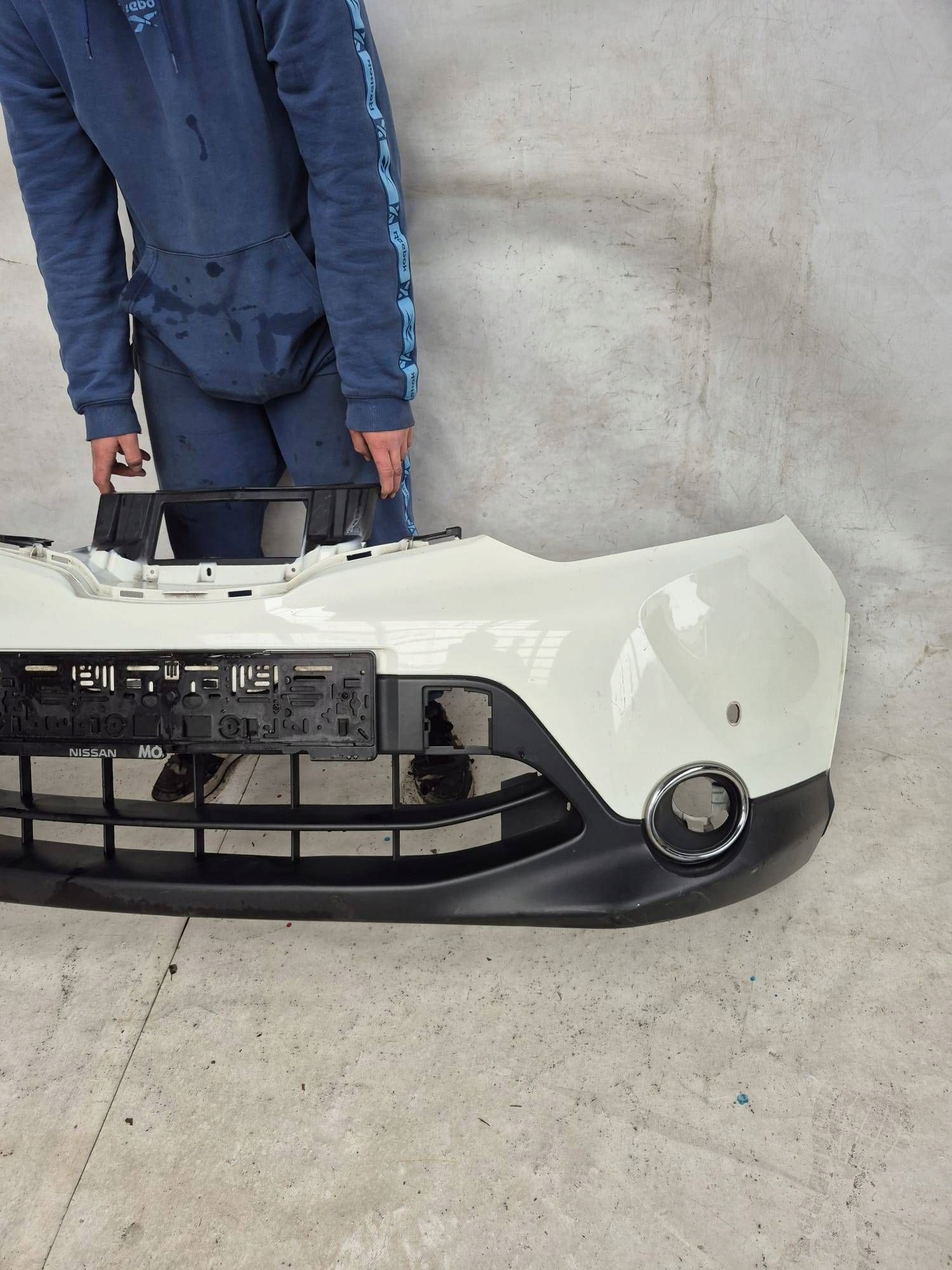 NISSAN QASHQAI II 2 14- bumper front front PDC