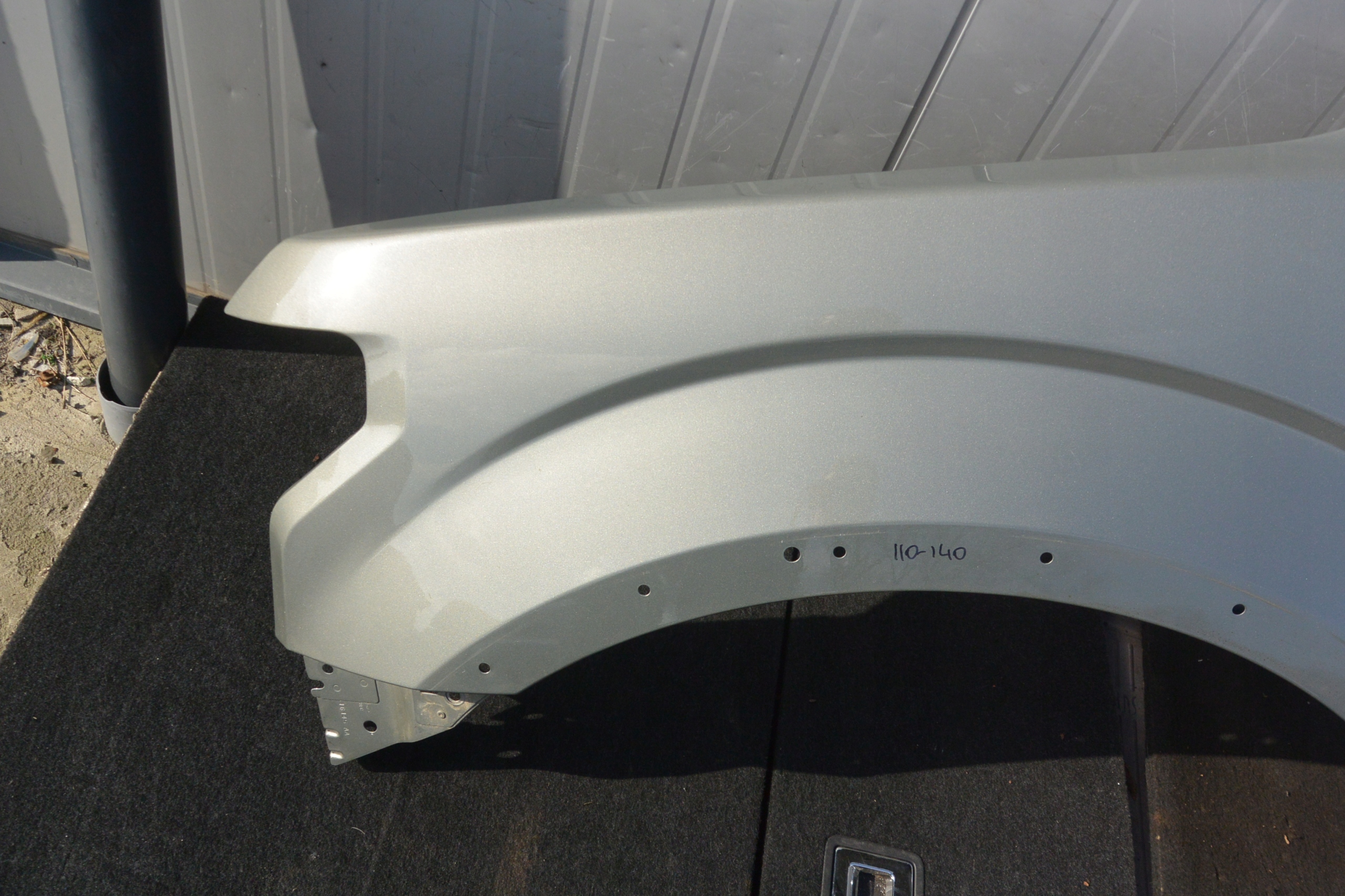 fender left front FORD F150 LARIAT 2017
