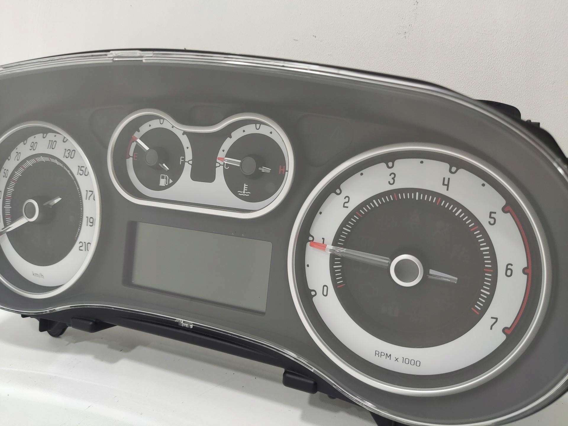 dials FIAT 500L 1.6 MJ 2012-2017 51913547 EUROPA