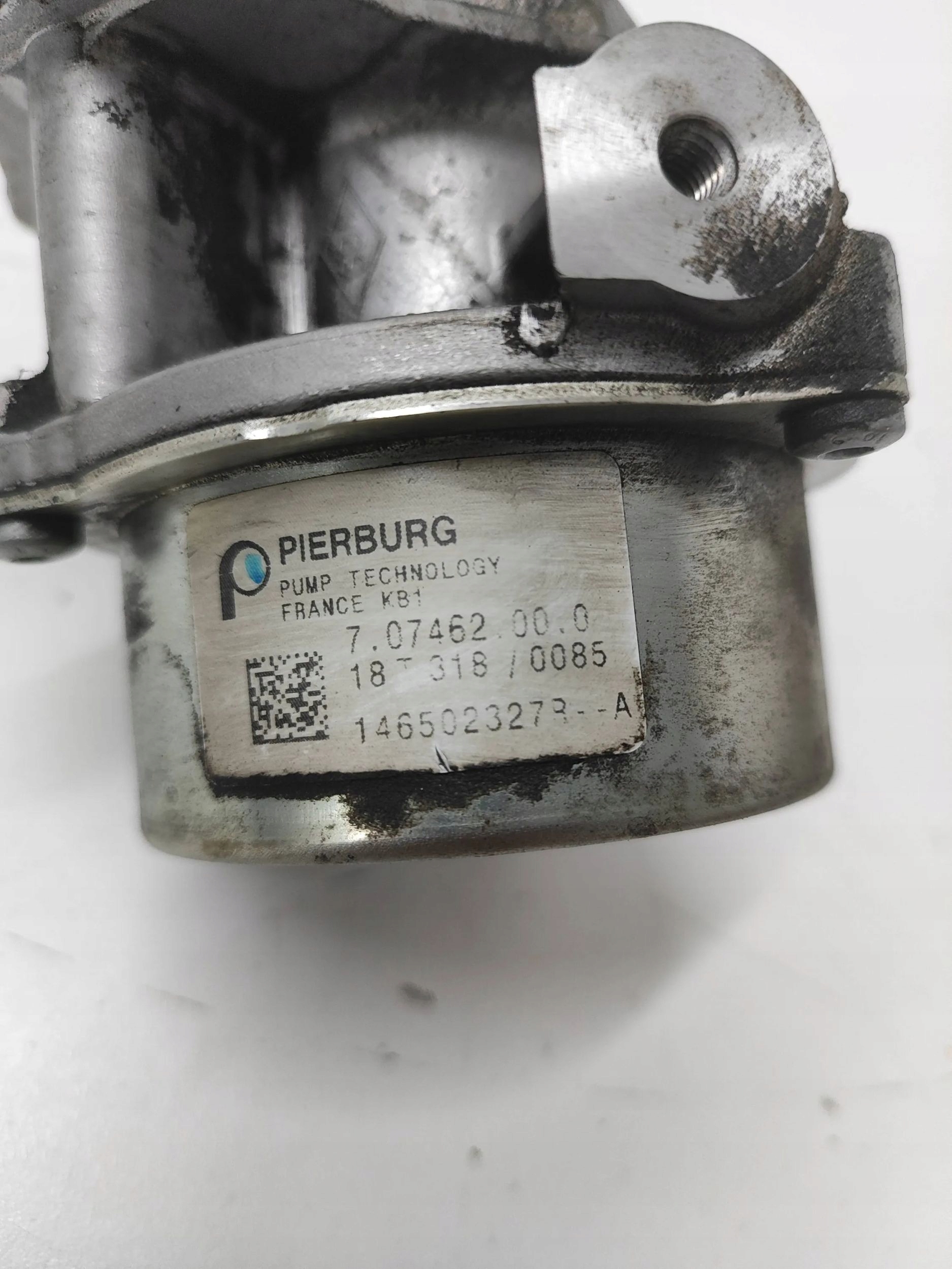 насос вакум 146502327R LOGAN DUSTER II 1.5 Blue