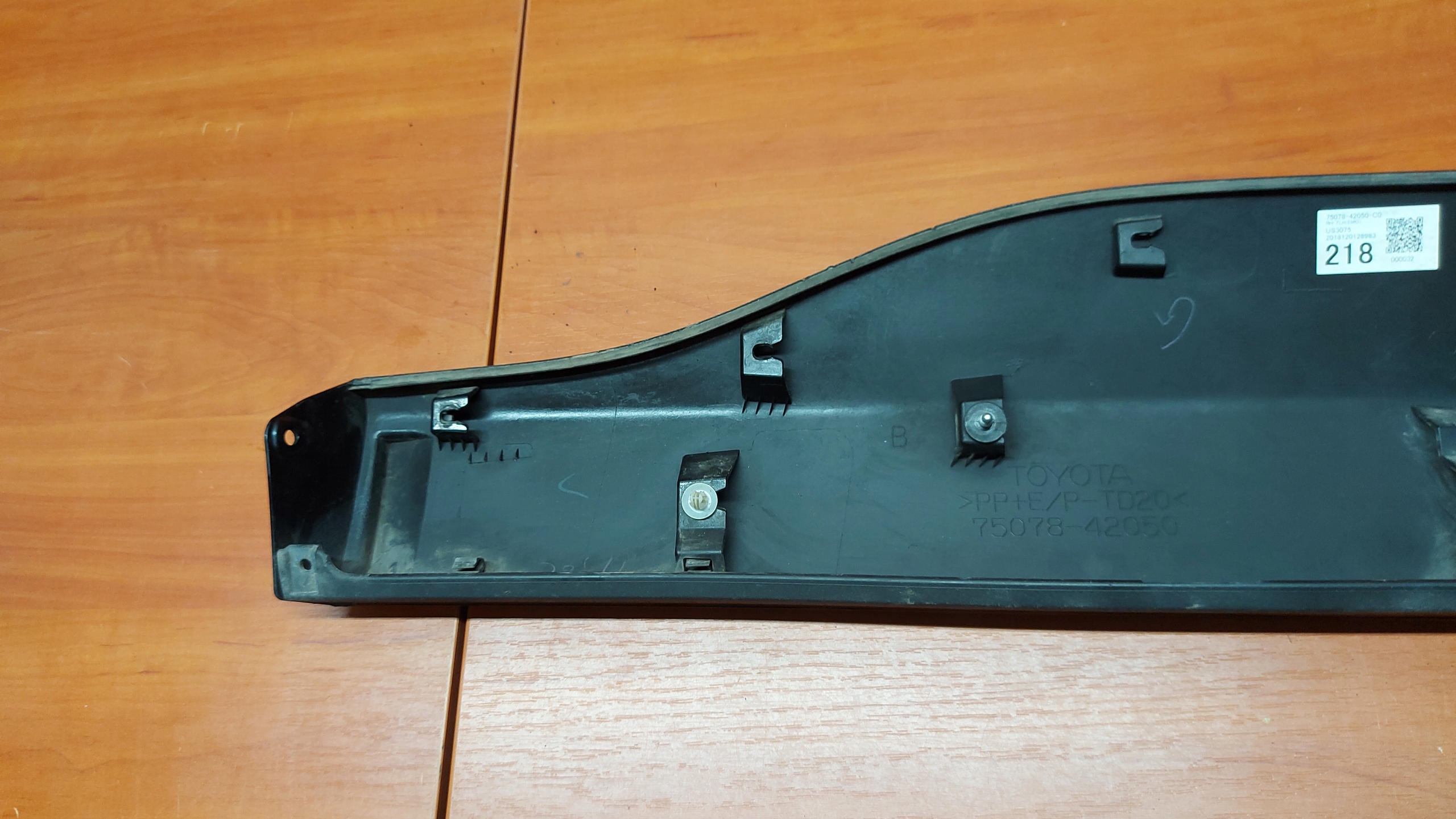 moulding door left left rear part rear TOYOTA RAV4 V 18