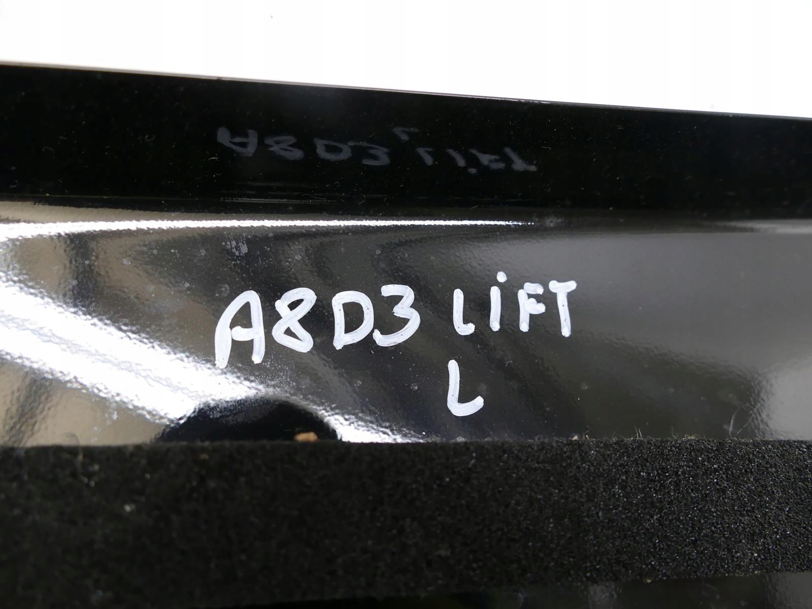AUDI A8 II D3 LIFT moulding SLUPKA left BOK cap