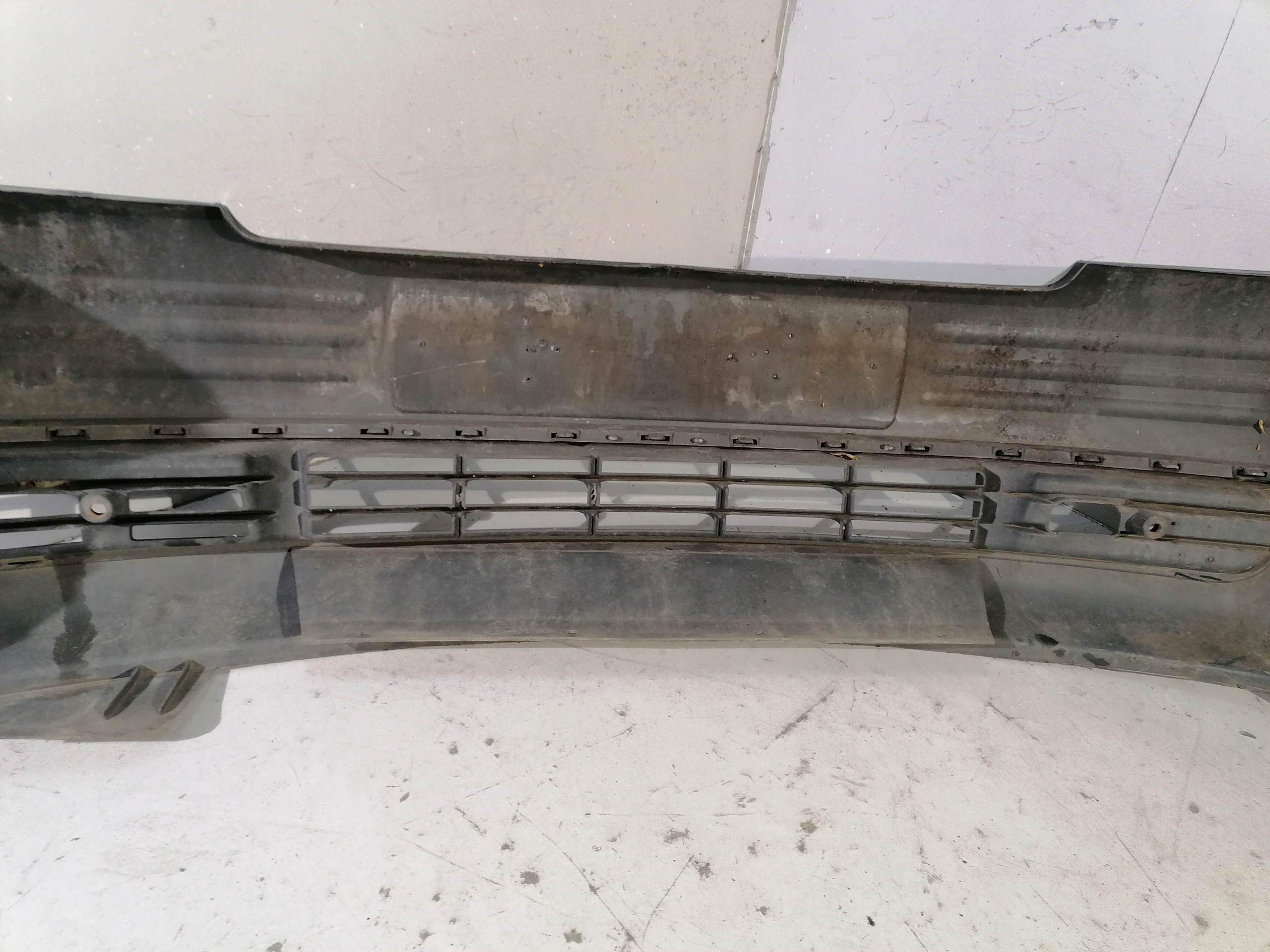 Seat Arosa nárazník předek přední L041