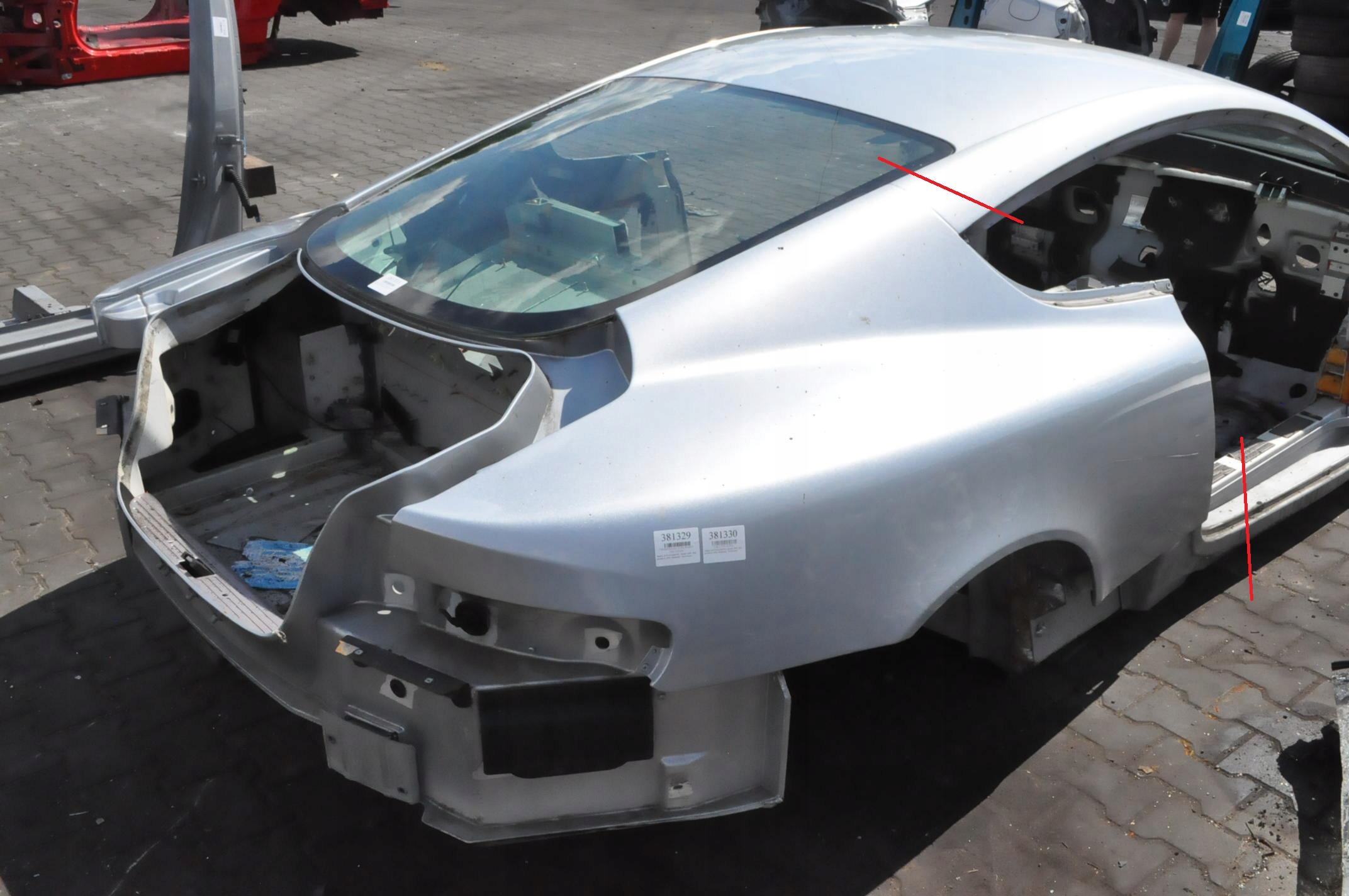 Aston Martin DB9 Купе 2005r четверть левая правая зад ремень кузов .