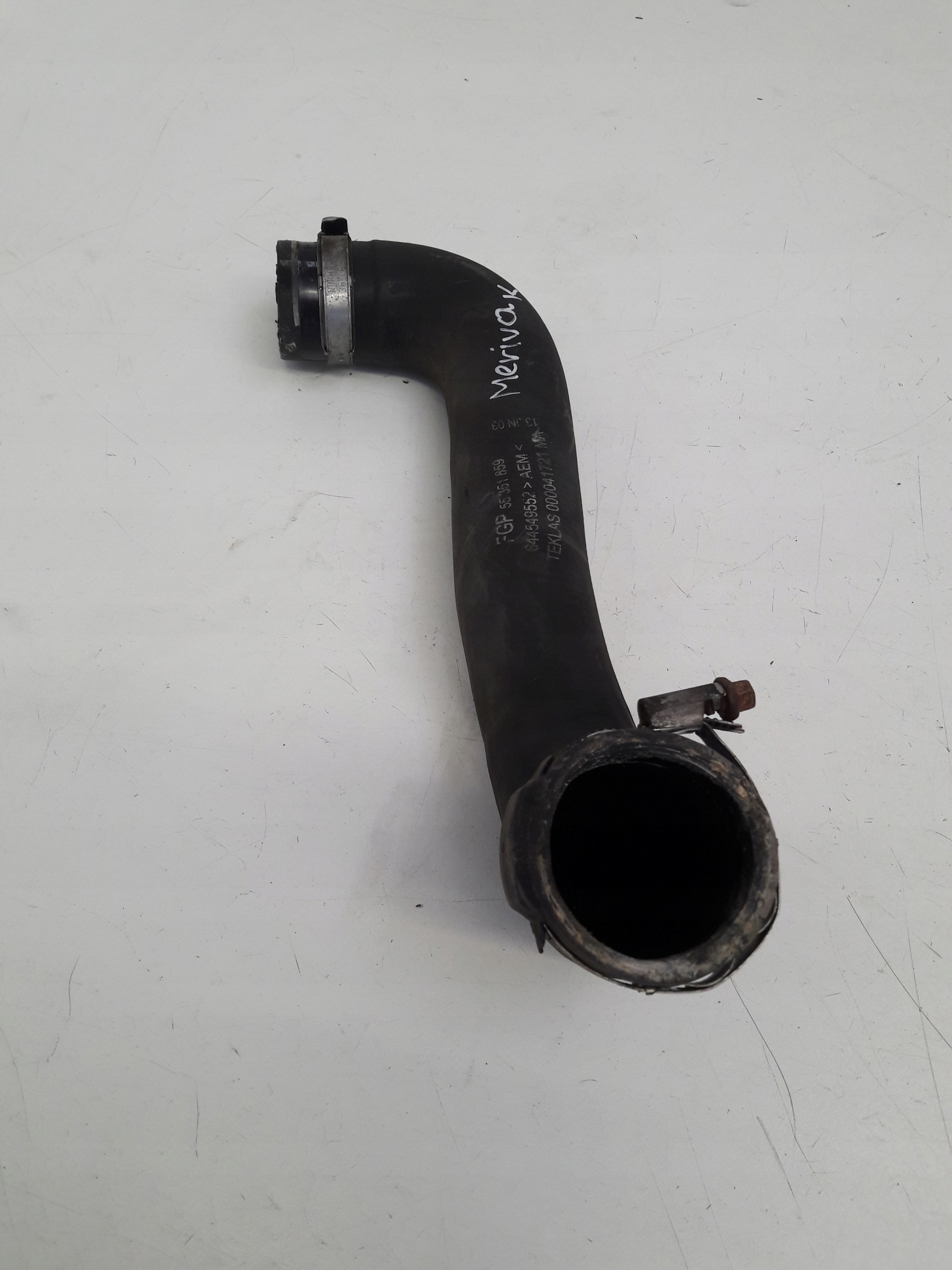 Schlauch intercooler 55351859 Opel Meriva 1,7 CDTI