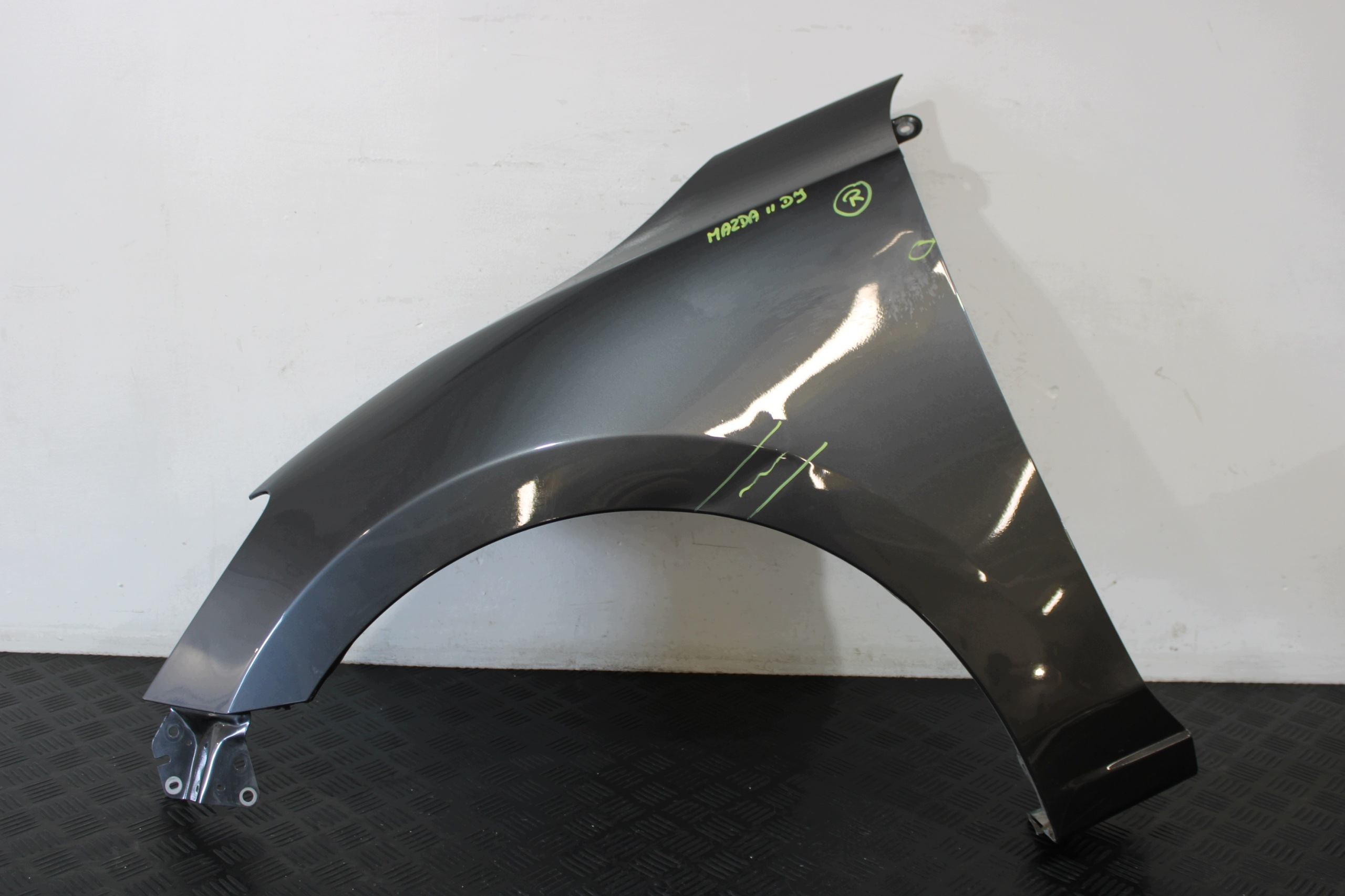 fender left front front MAZDA 2 II DJ LIFT
