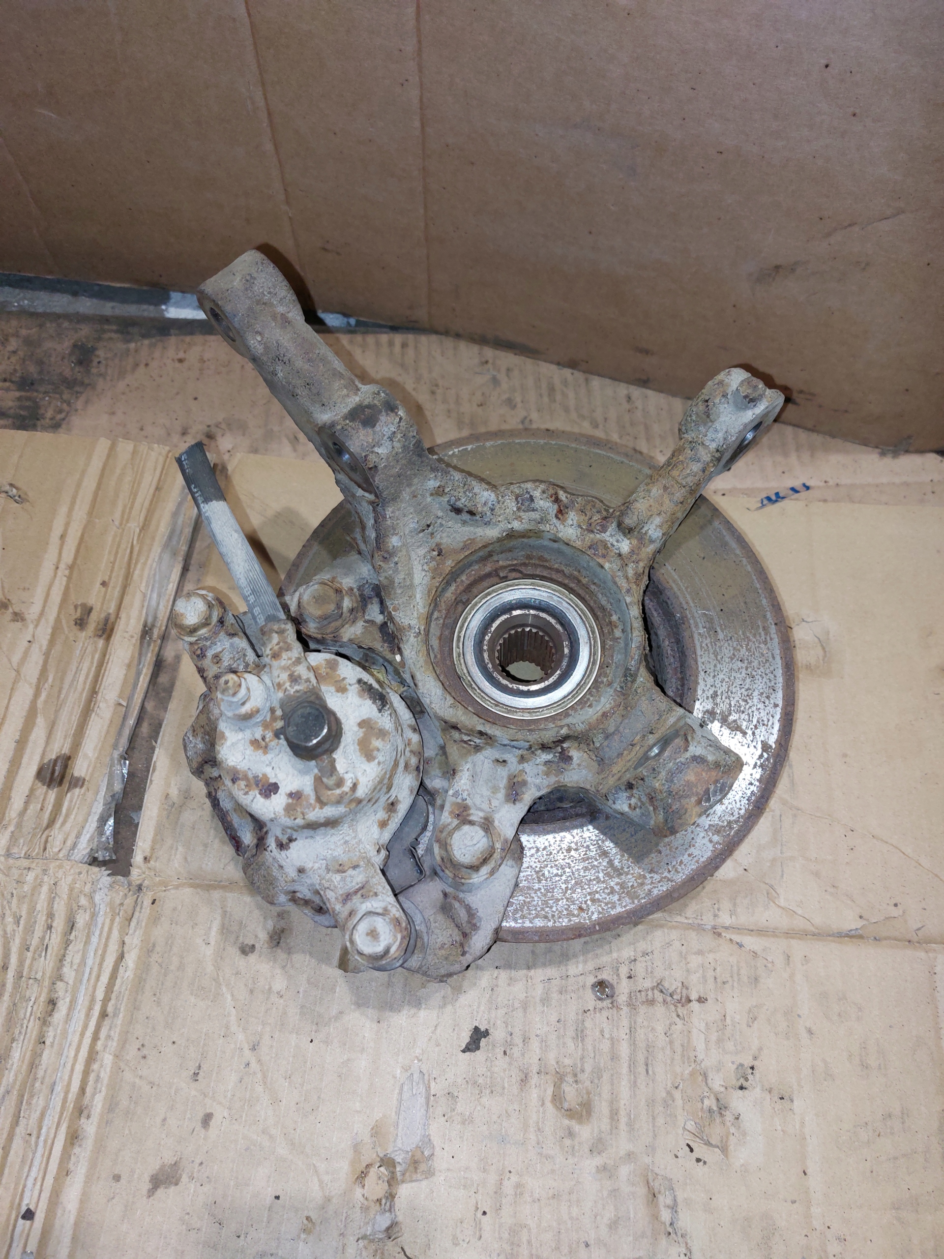 swing right front TOYOTA YARIS and 1.0