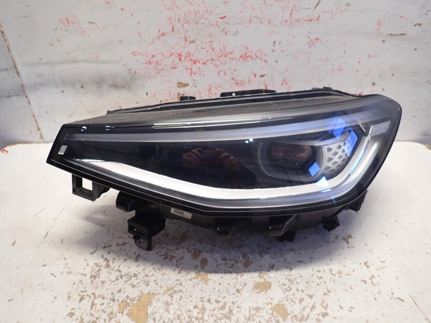 light front front left VW ID4 2020- FULL LED 11A941035M