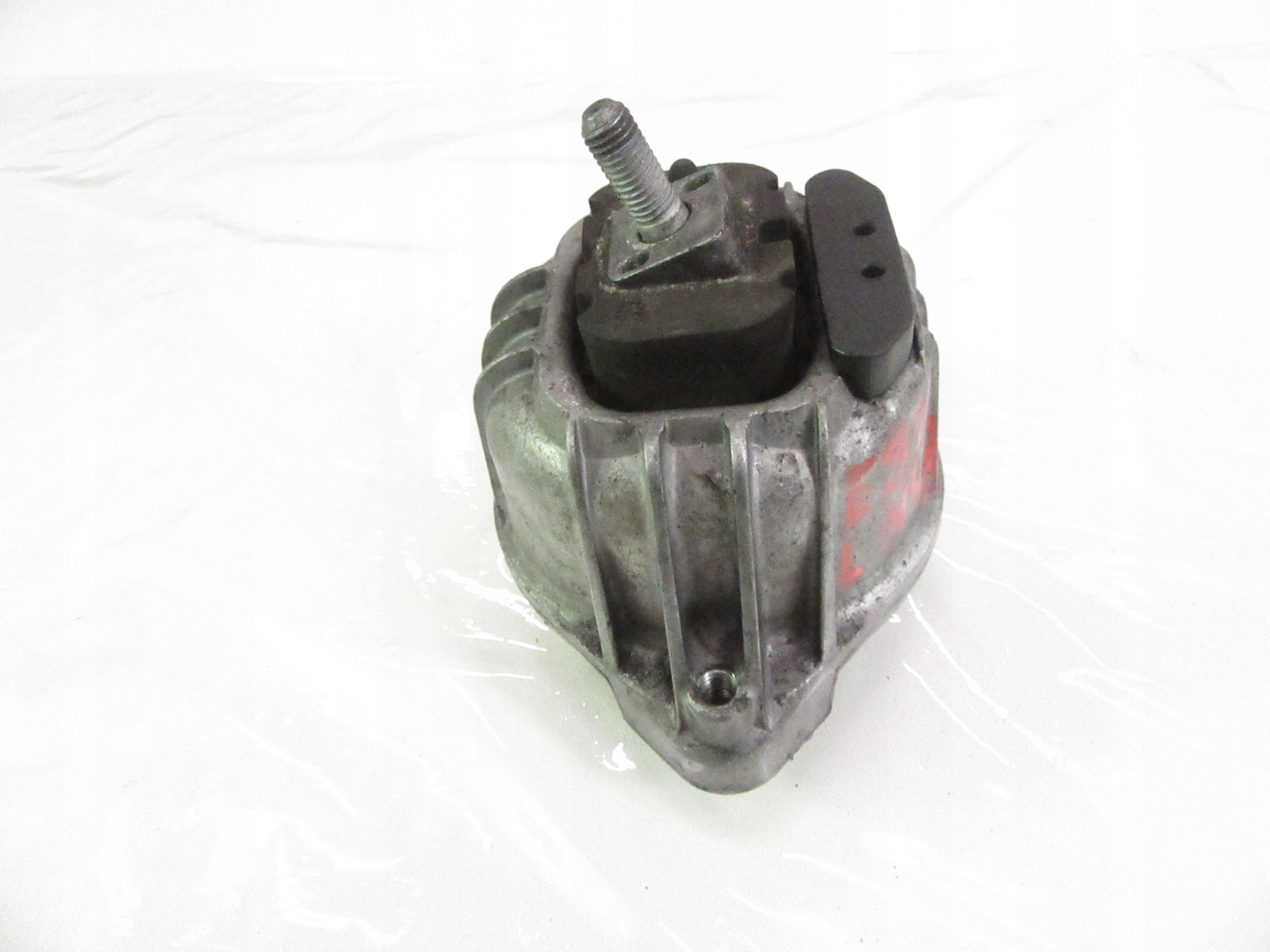 engine mount holder BMW e81 e82 e84 e87 e90 e91 e92 e93 M47n N47
