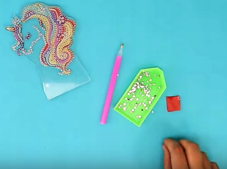 LAMPKA NOCNA ! KOLOROWA SOWA ! MALOWANIE DIAMENCIKAMI ! ZABAWKA KREATYWNA ! Rodzaj figurki 3D