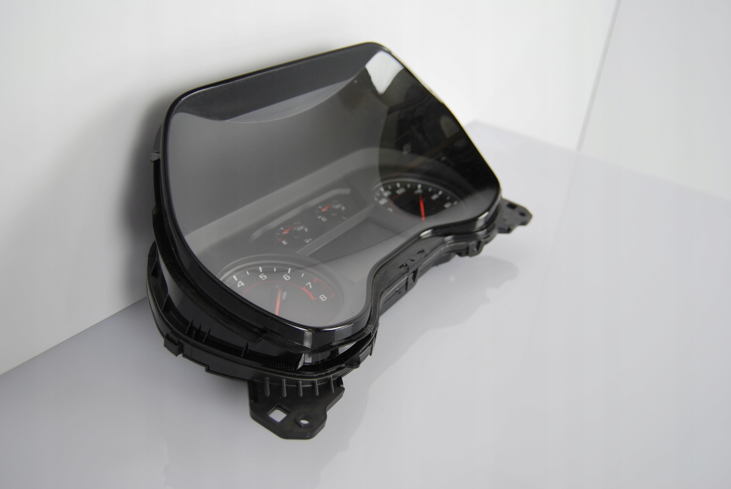 VPGAMF-10B885-AA - Счетчик Часов Chevrolet Camaro 2016+