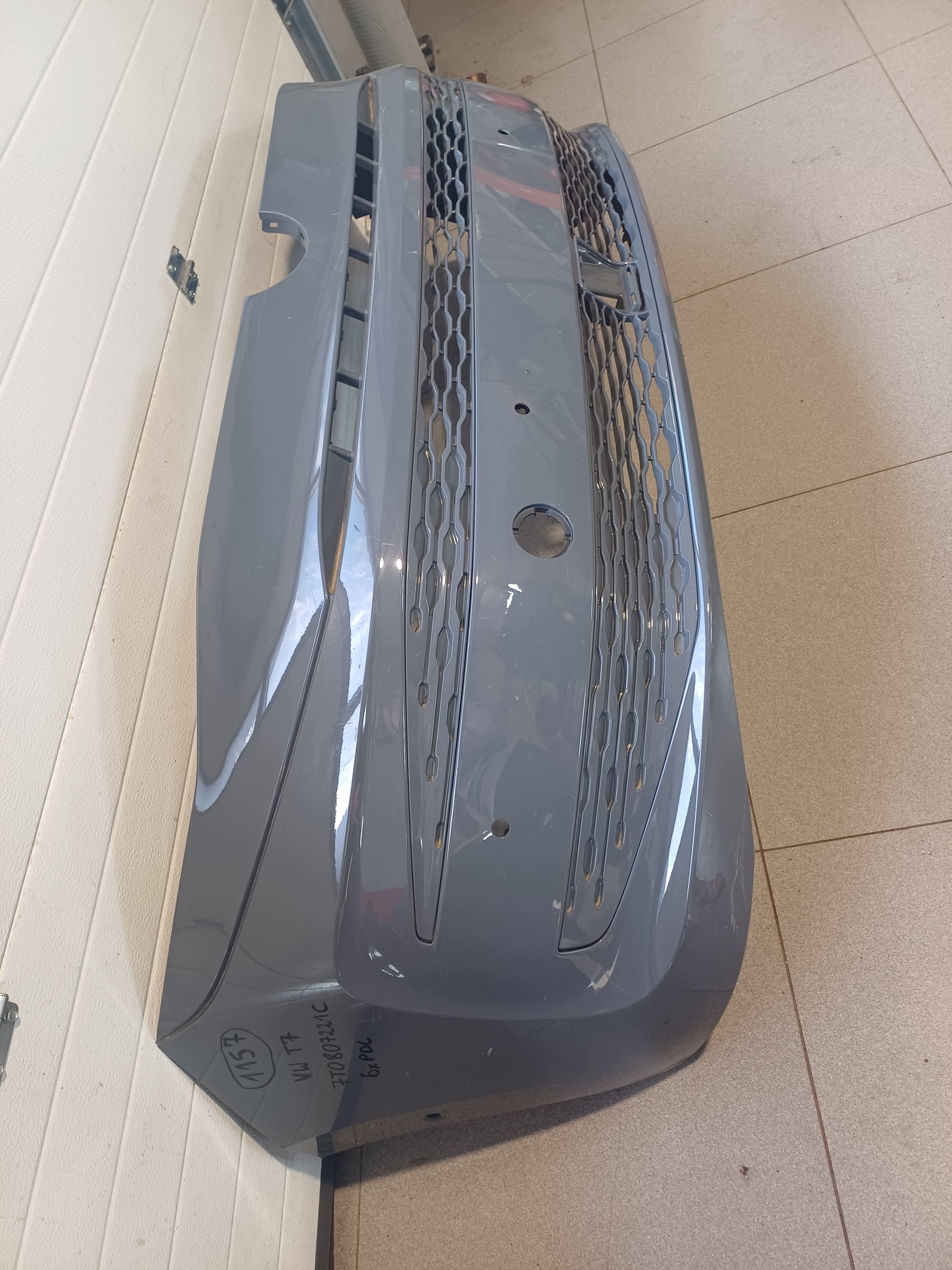 bumper front front VW T7 7T0807221C 6 X PDC