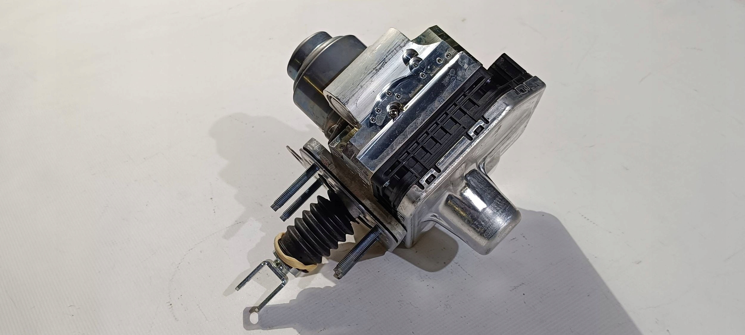 brake booster control unit ABS servo brakes Ford Explorer 2020