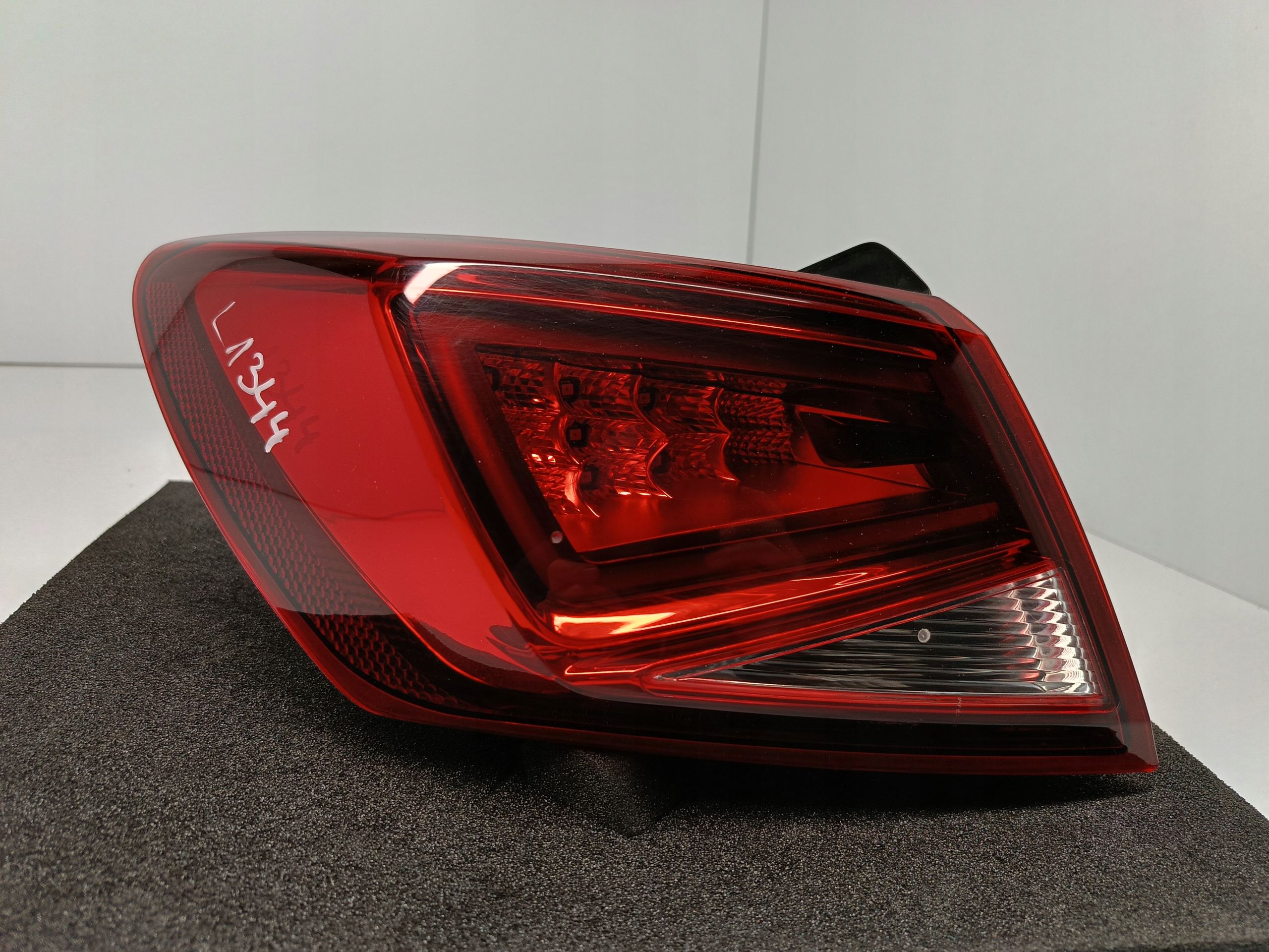 SEAT LEON III 5F 12- LAMPA LEWY TYŁ LEWA TYLNA LED 5F0945207C