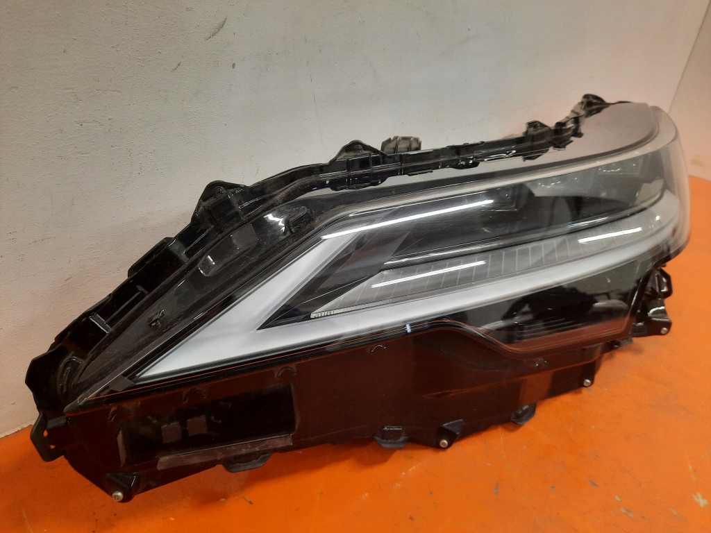 LEXUS RX V FULL LED 22- REFLEKTOR LEWY PRZÓD PRZEDNIA Numer katalogowy części 01