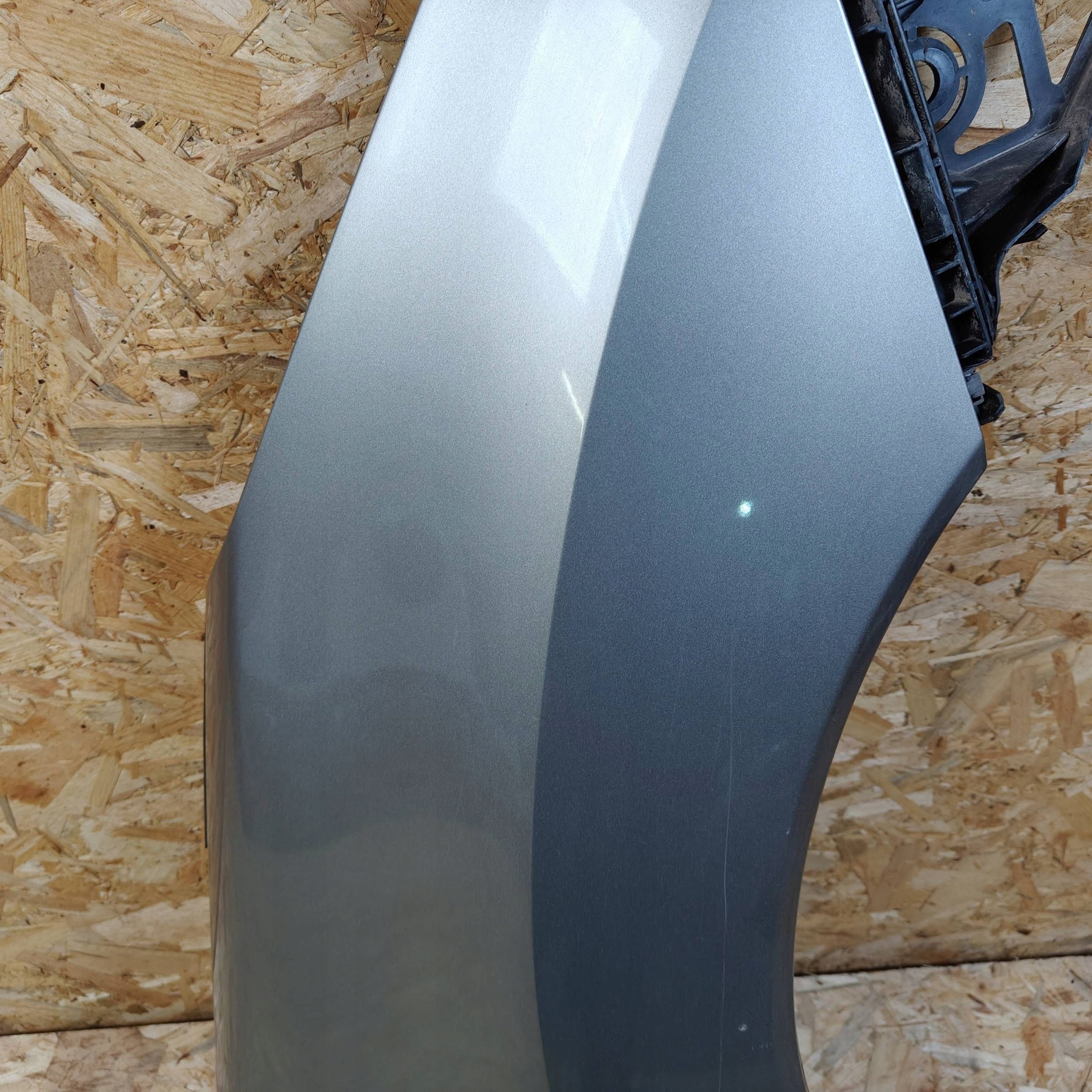 fender front side right Peugeot 3008 and