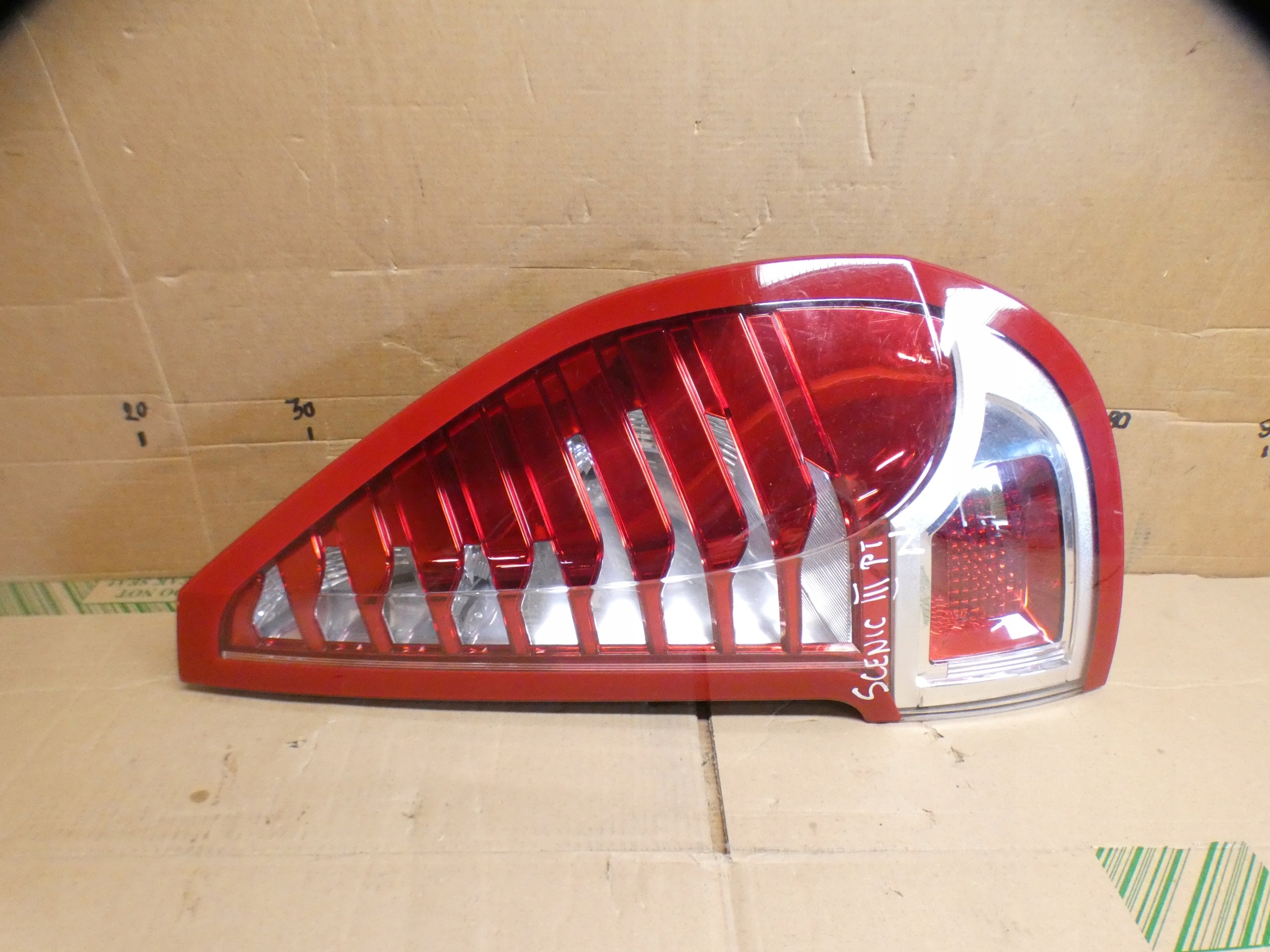 light right rear part RENAULT SCENIC III 265500013R