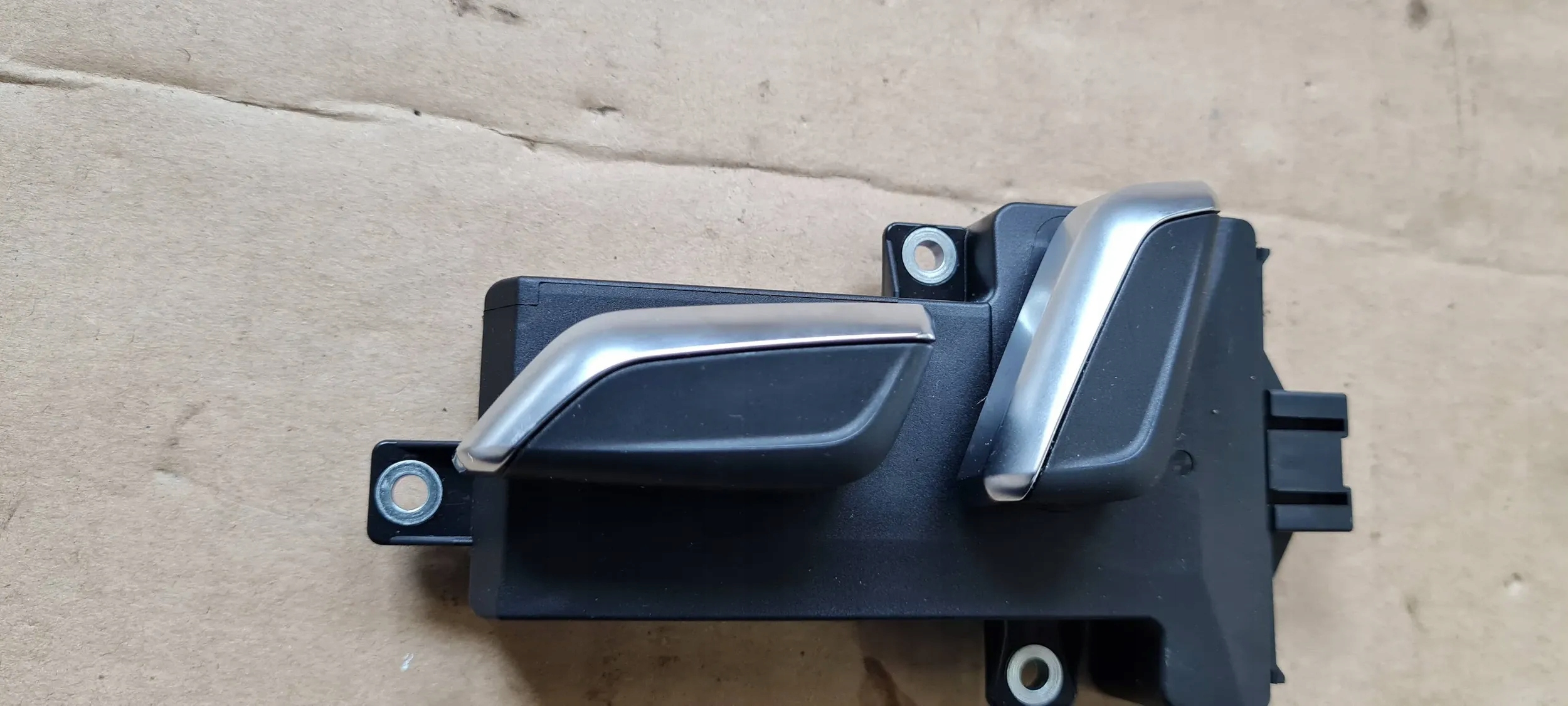 Q7 4M II button control seat left front CHROM 4G0959747