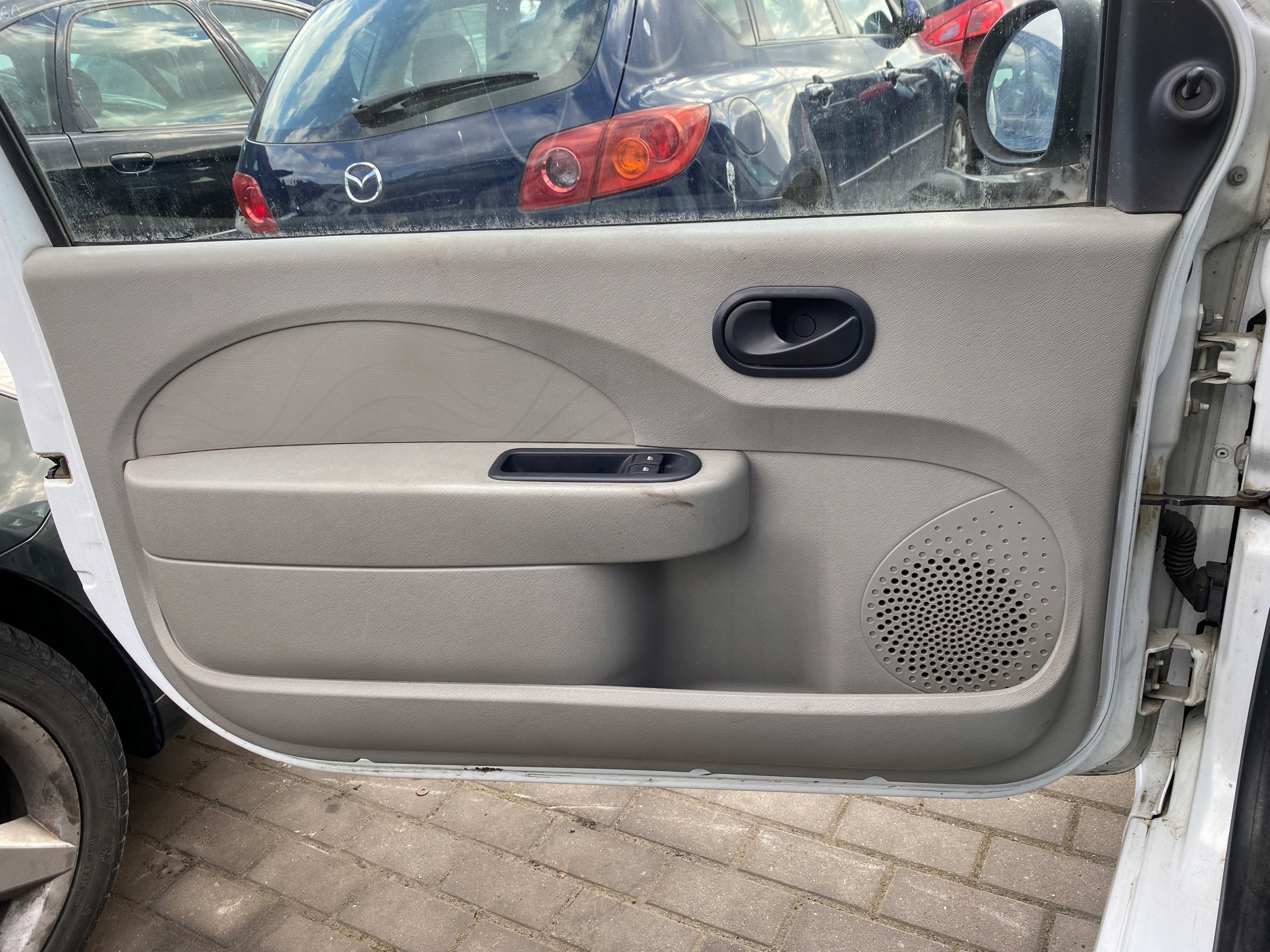 Renault Twingo 2 II 07-14 upholstery left side side left