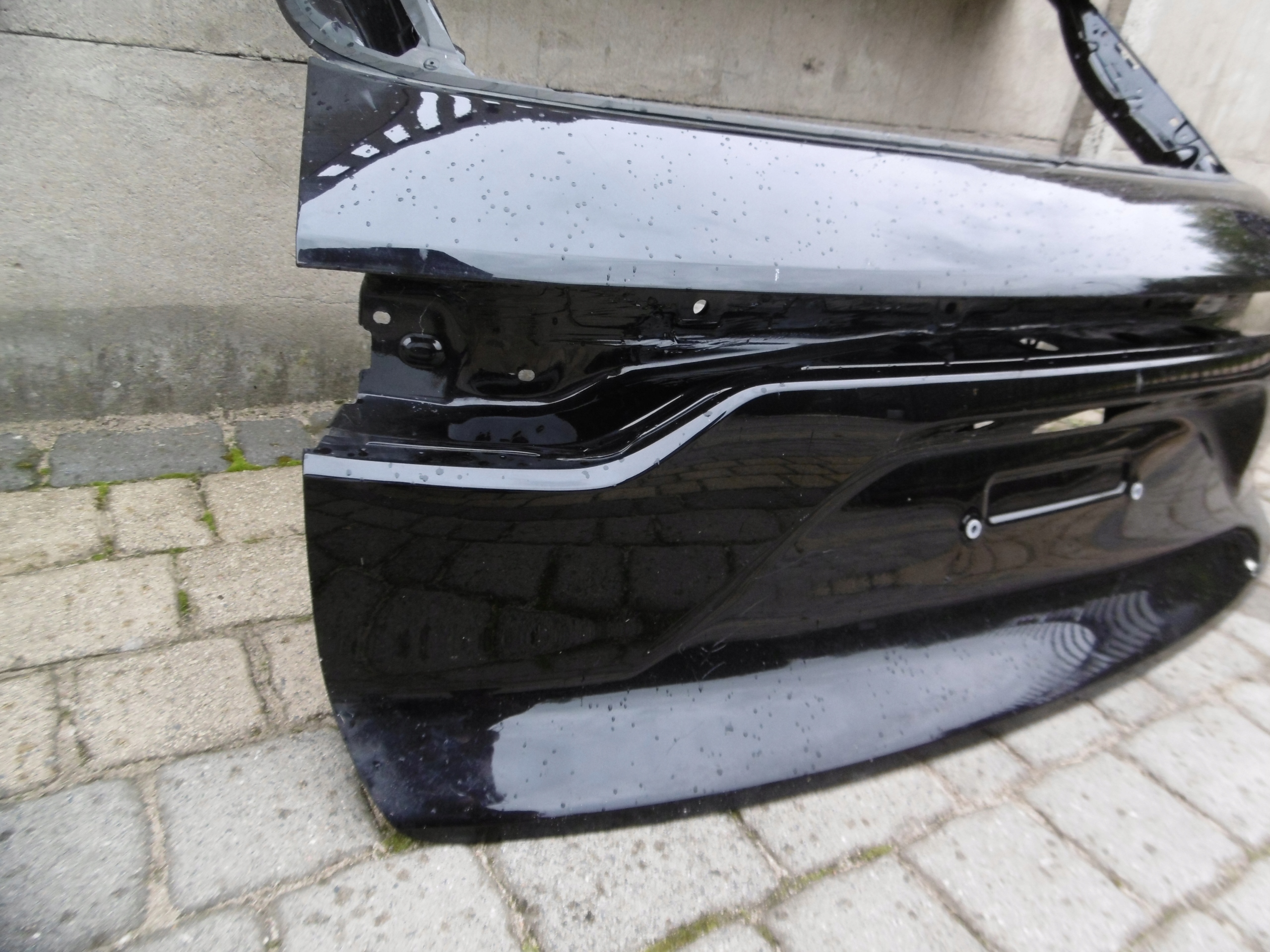 PORSCHE CAYENNE III 9Y0 - klapa tylna Numer katalogowy części 9Y0827816B