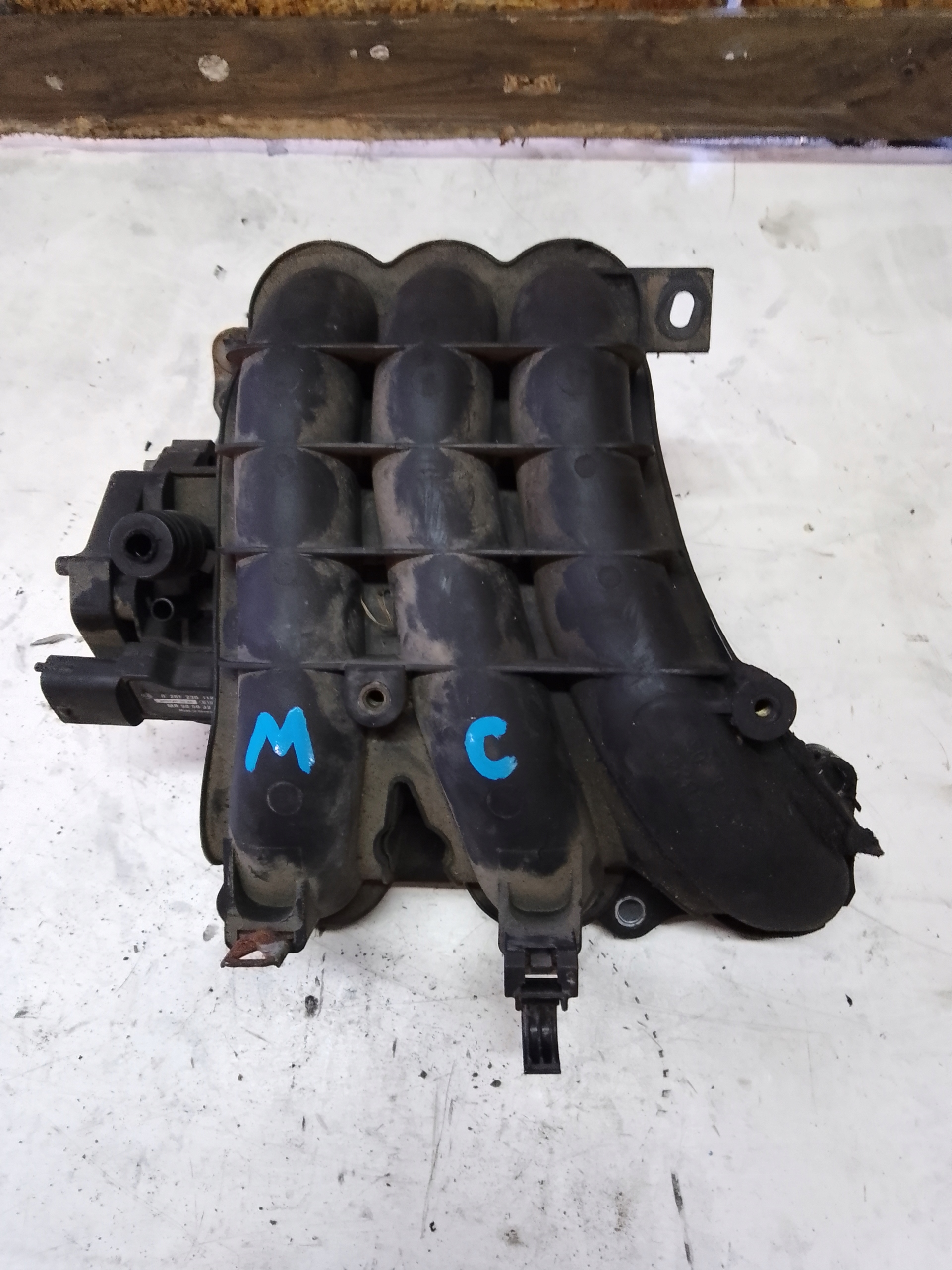 intake manifold MITSUBISHI COLT Z30 1.1 MN143824