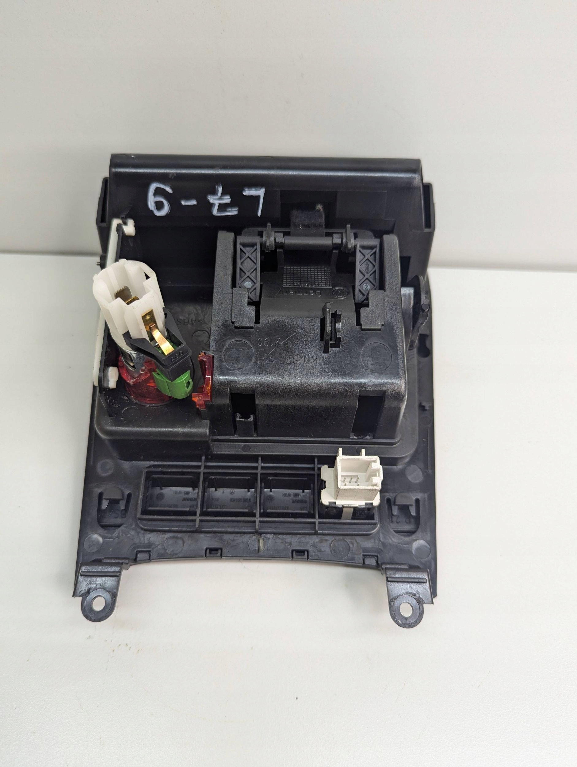 ashtray front VW GOLF V 03-09R 1K0857961