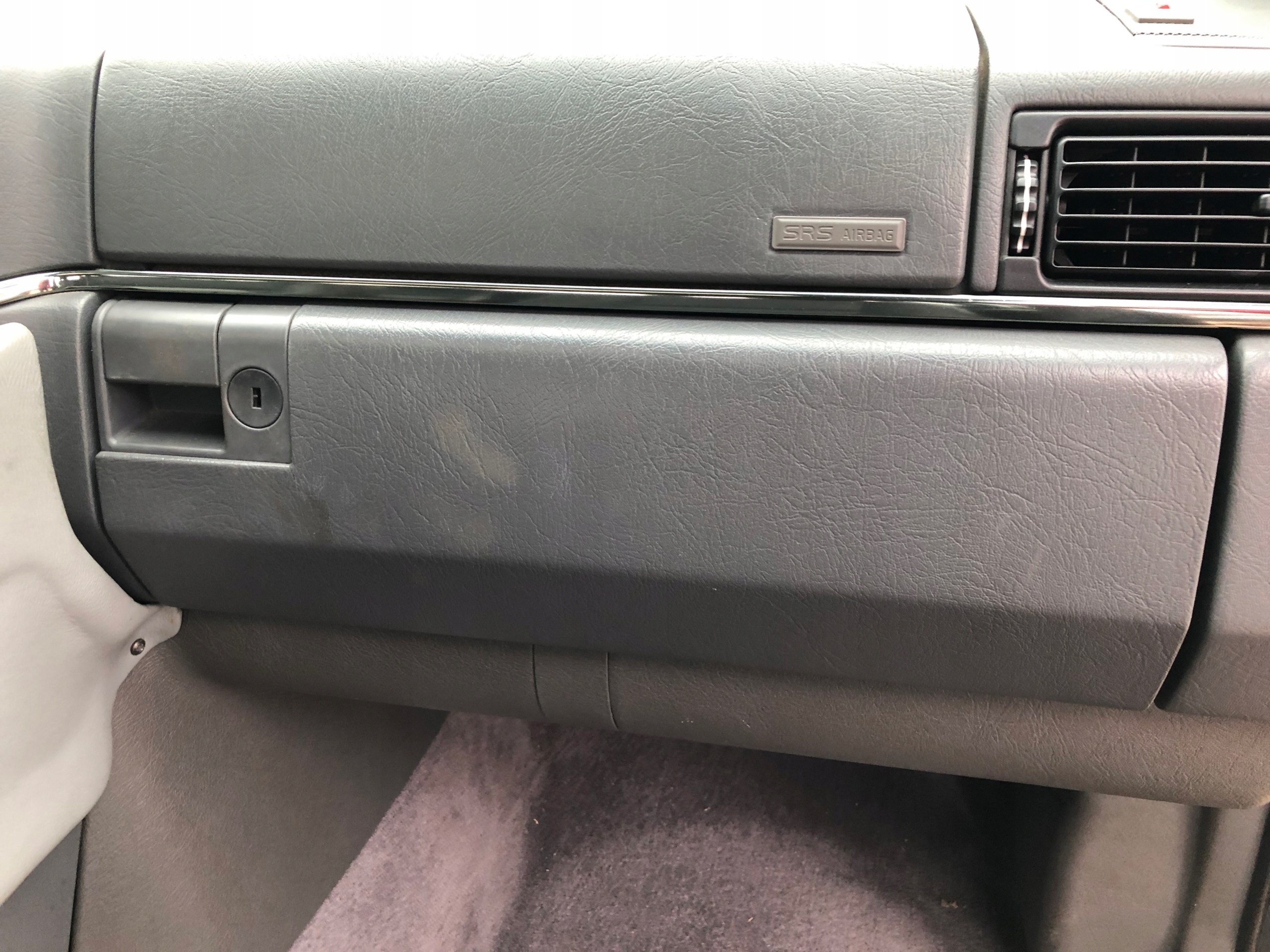 бардачок консоли пассажира volvo 960 S90 V90