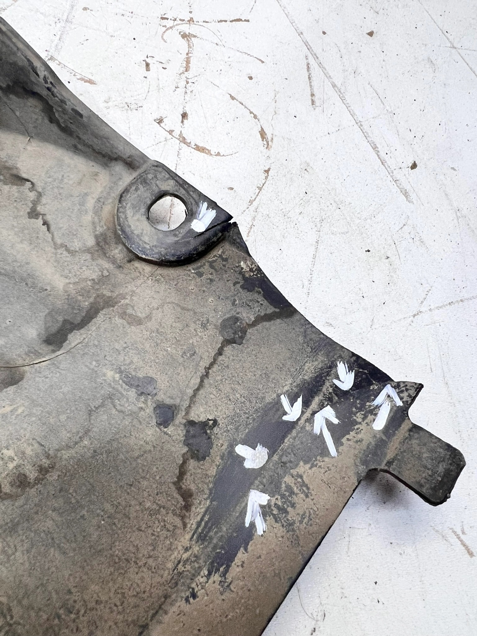 cover cover chassis left front MALA AUDI A4 B8 8K0825201E 126/26